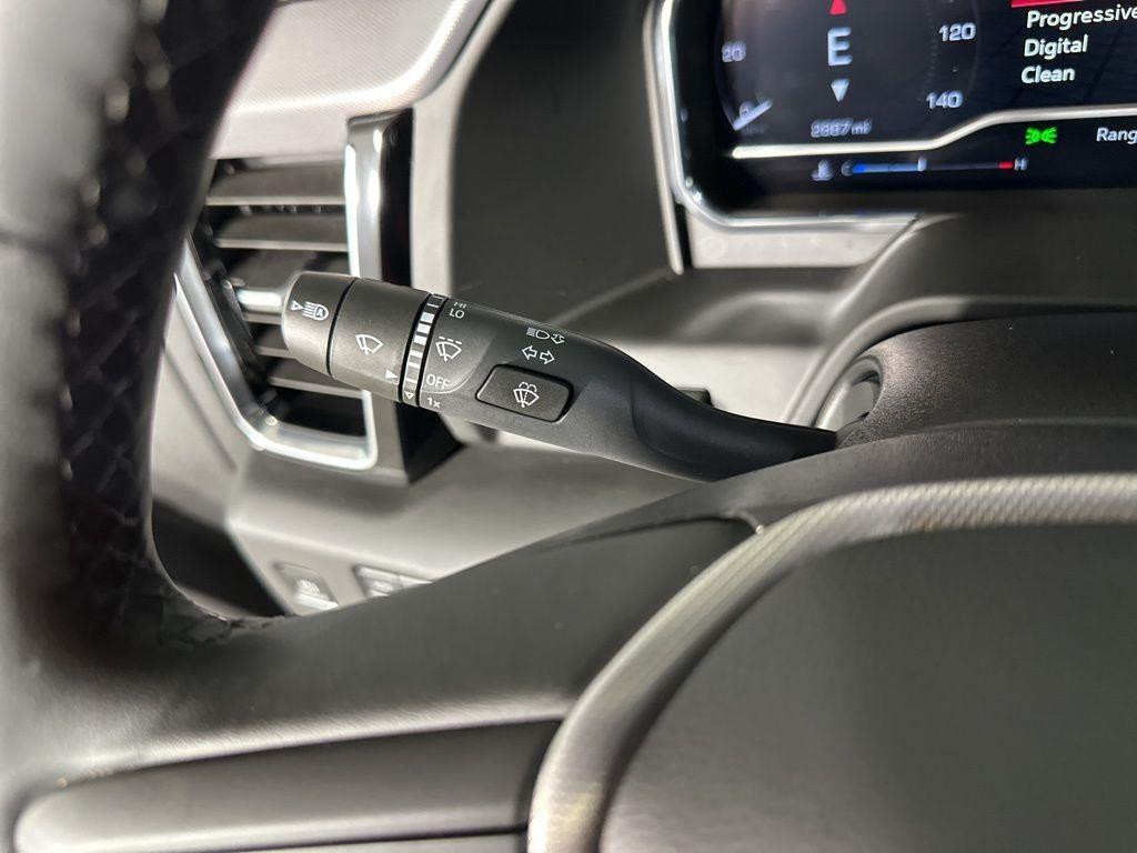 Used 2025 Onyx Black GMC Denali image 30