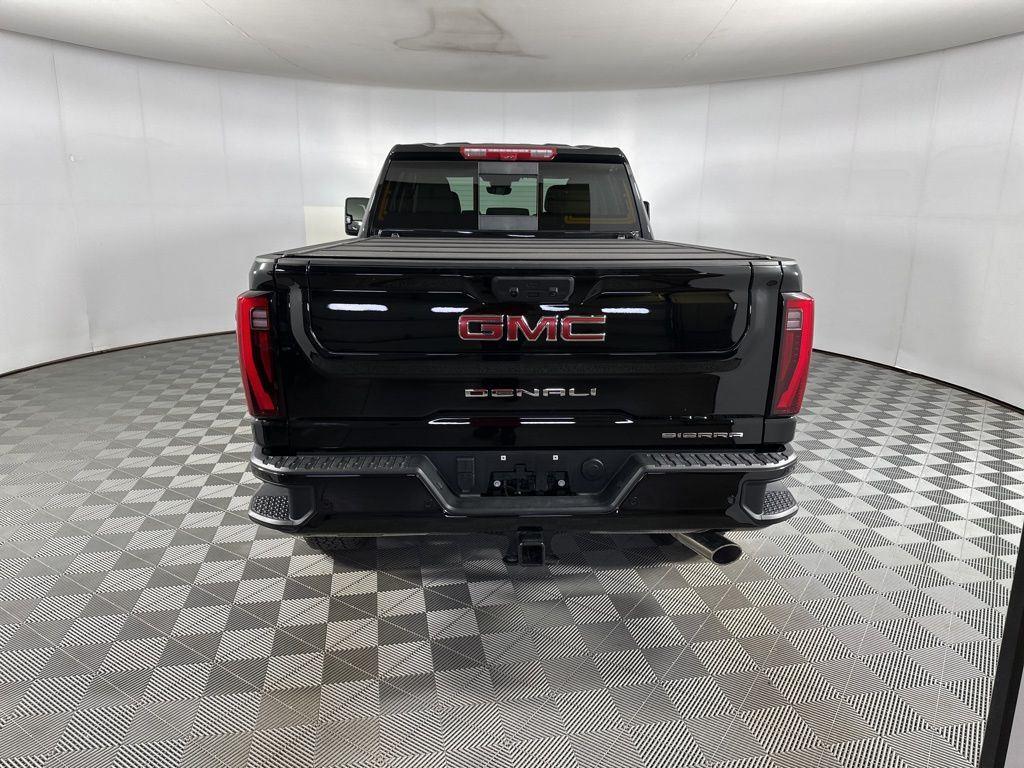 Used 2025 Onyx Black GMC Denali image 11
