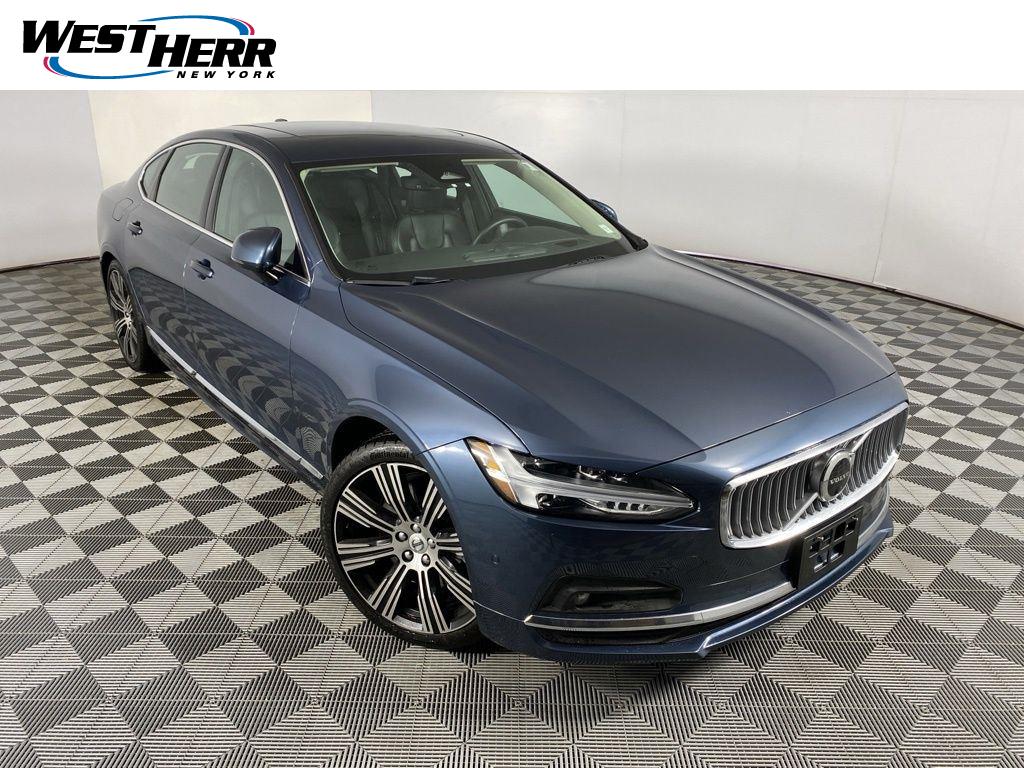 2023 Volvo S90 Azul (Denim Blue Metallic) Sedán Tracción en las cuatro ruedas Automática