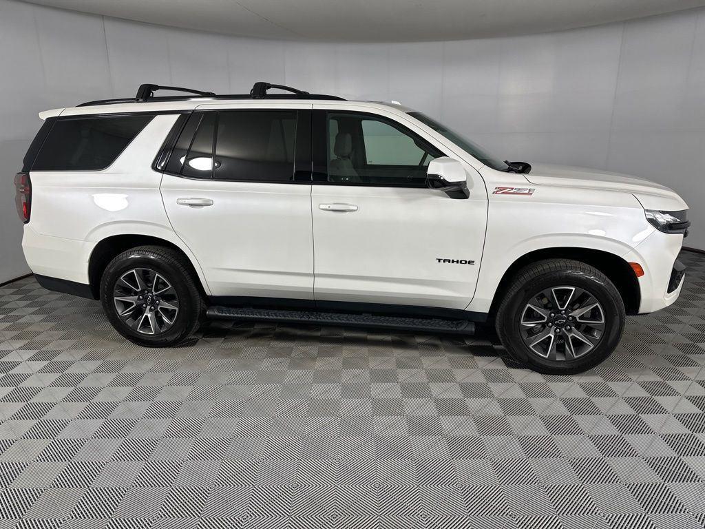 Used 2023 Pearl Chevrolet Z71 image 4
