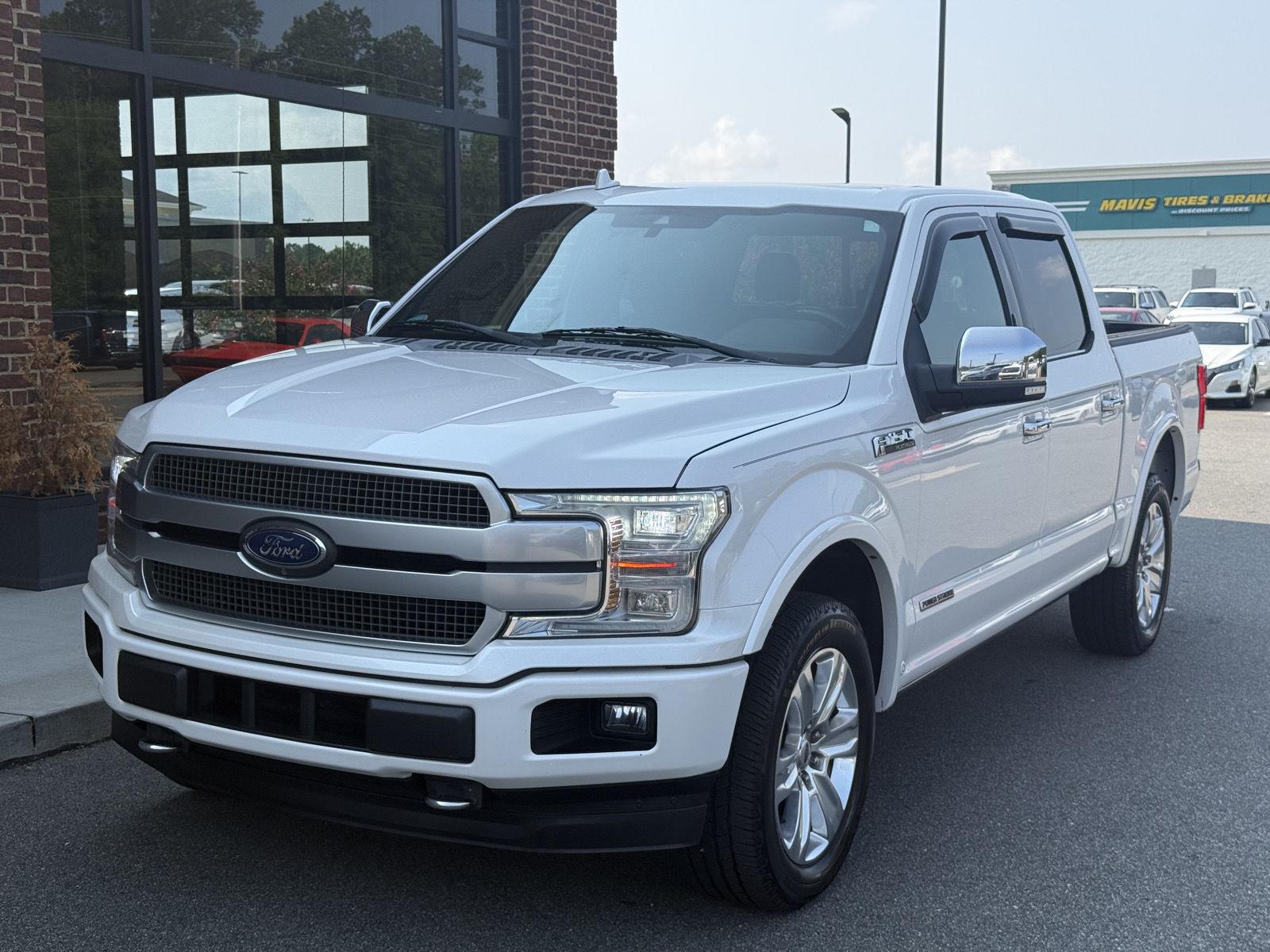 White Platinum Metallic Tri-Coat 2018 Ford F-150 Pickup Truck Four-Wheel Drive Automatic