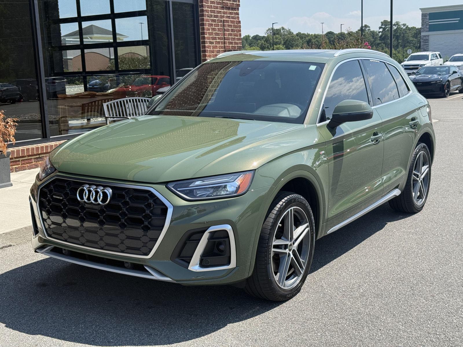 District Green Metallic 2022 Audi Q5 Hybrid Plug-in SUV / Crossover All-Wheel Drive Automatic