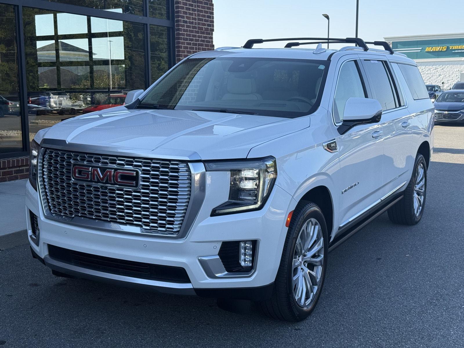  2023 GMC Yukon XL Denali 4WD   