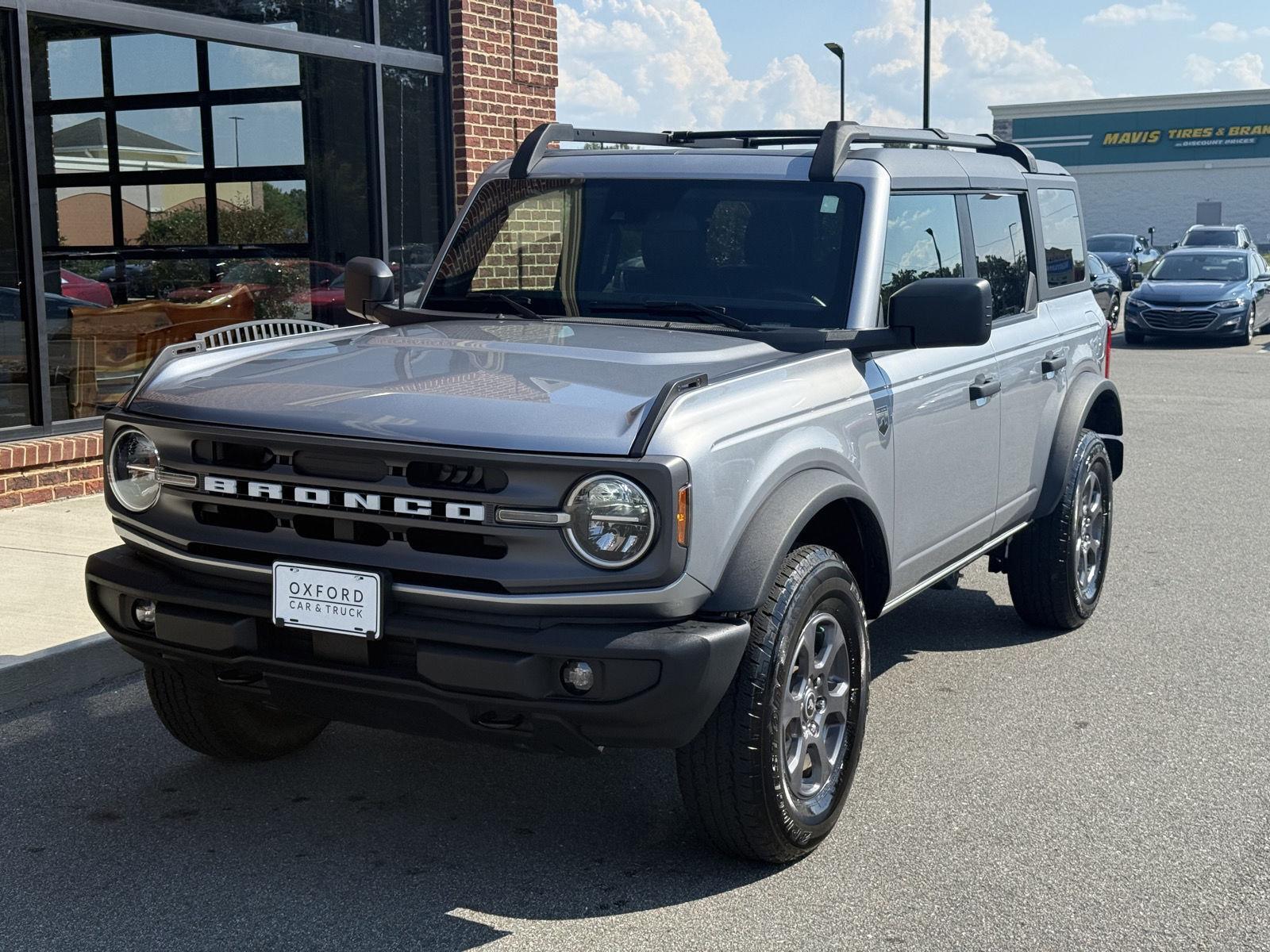 Iconic Silver 2024 Ford Bronco SUV / Crossover Four-Wheel Drive Automatic