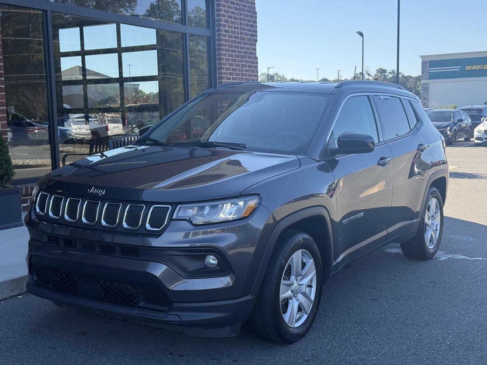 Gray (Granite Crystal Metallic Clearcoat) 2022 Jeep Compass SUV / Crossover Front-Wheel Drive 6-Speed Automatic