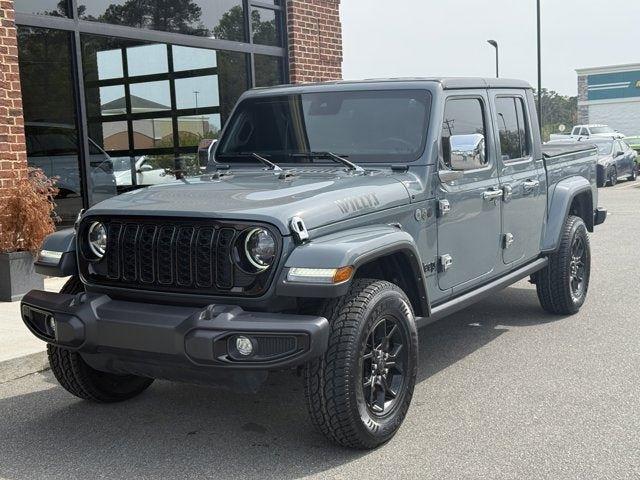 Anvil Clear Coat 2024 Jeep Gladiator Pickup Truck Four-Wheel Drive 8-Speed Automatic