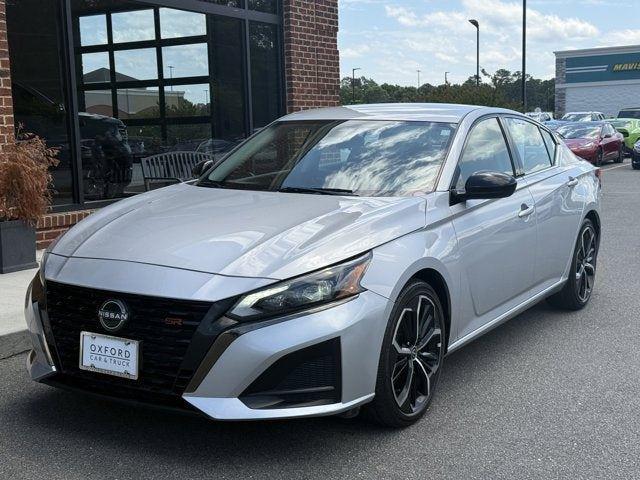 Brilliant Silver Metallic 2023 Nissan Altima Sedan Front-Wheel Drive Continuously Variable Transmission