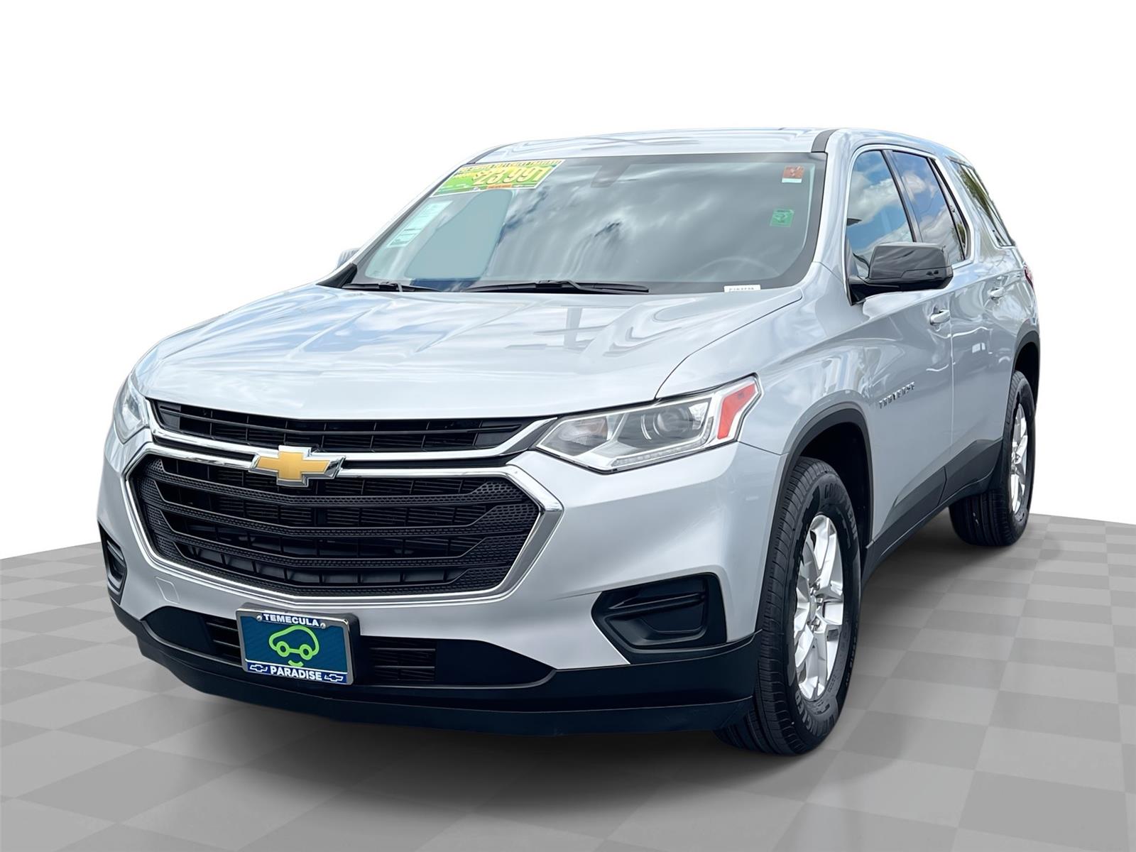 Silver Ice Metallic 2021 Chevrolet Traverse LS FWD SUV / Crossover Front-Wheel Drive 9-Speed Automatic