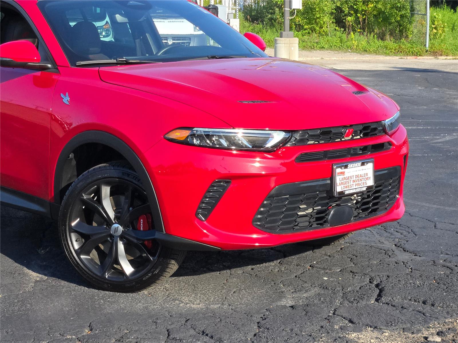 View vehicle photo 2