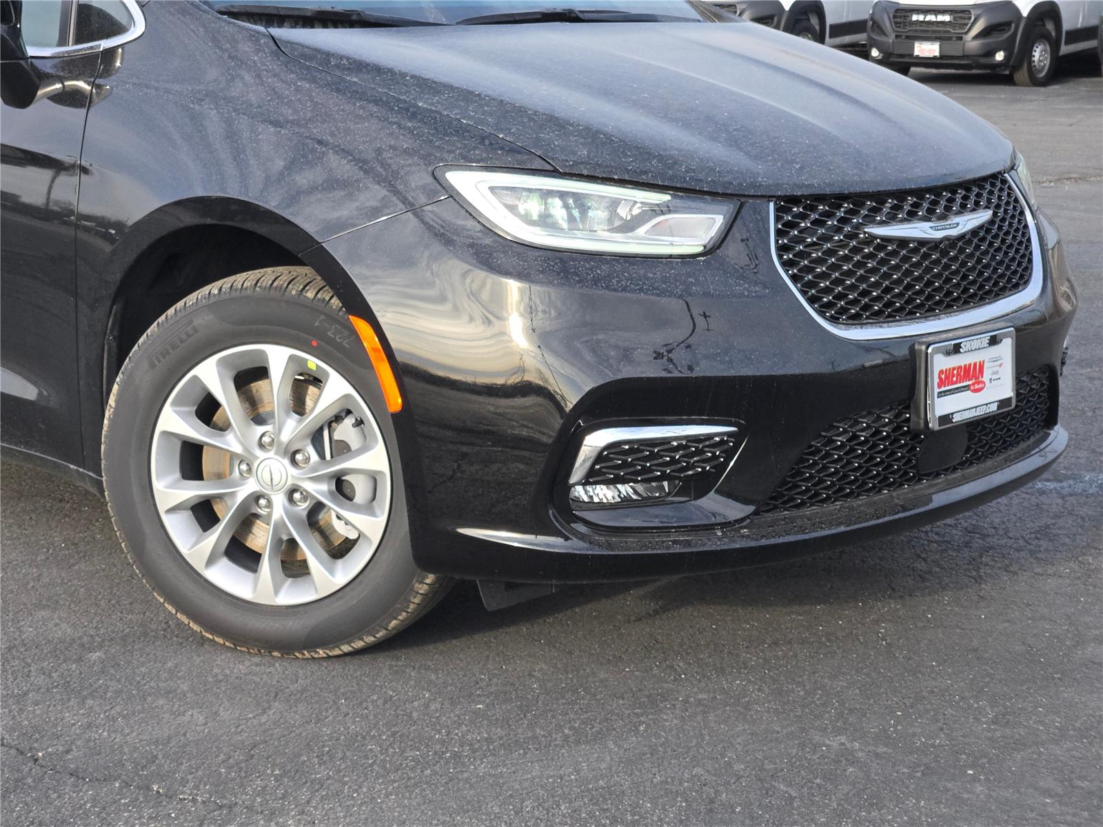 View vehicle photo 2