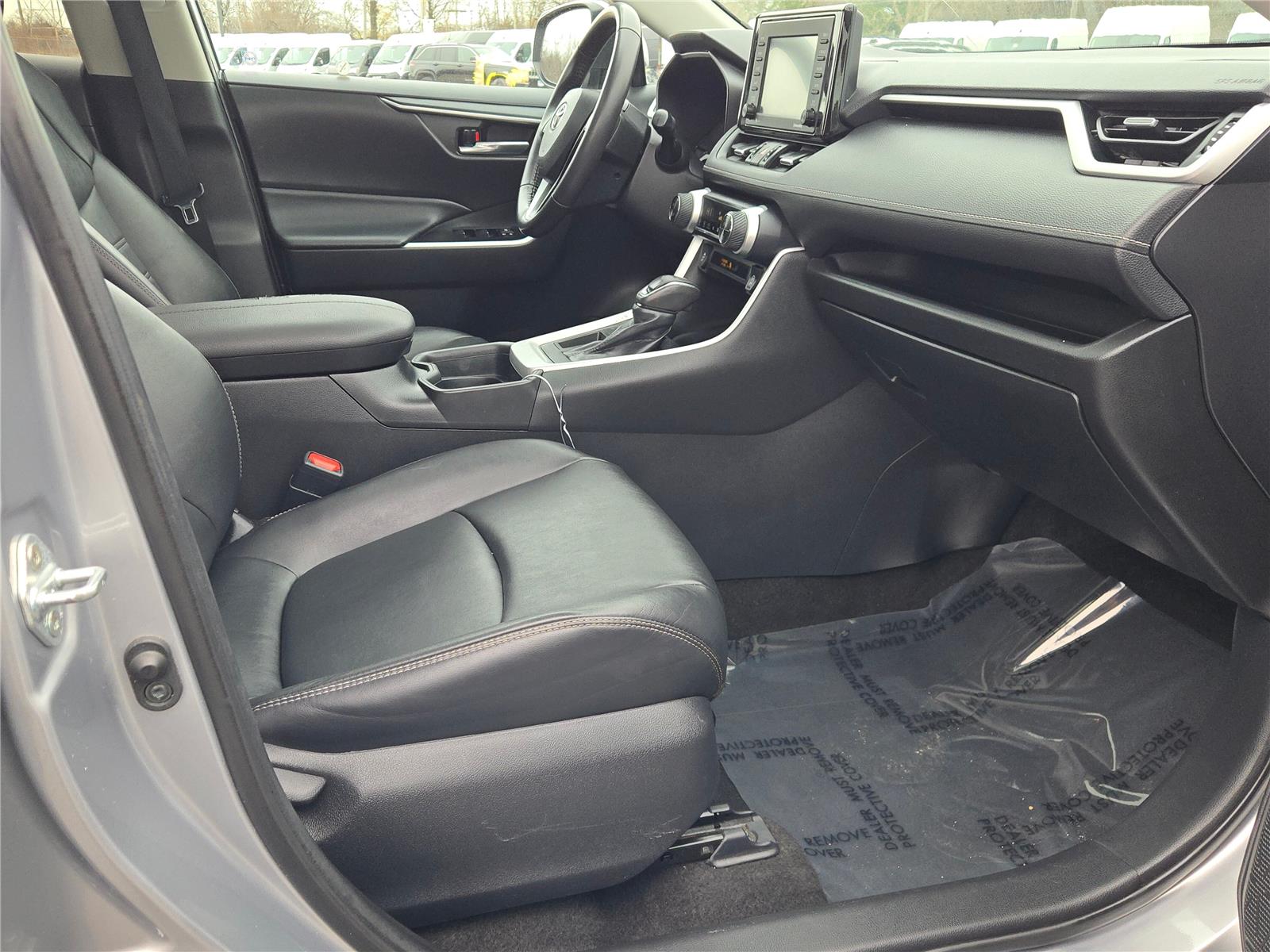 View vehicle photo 7