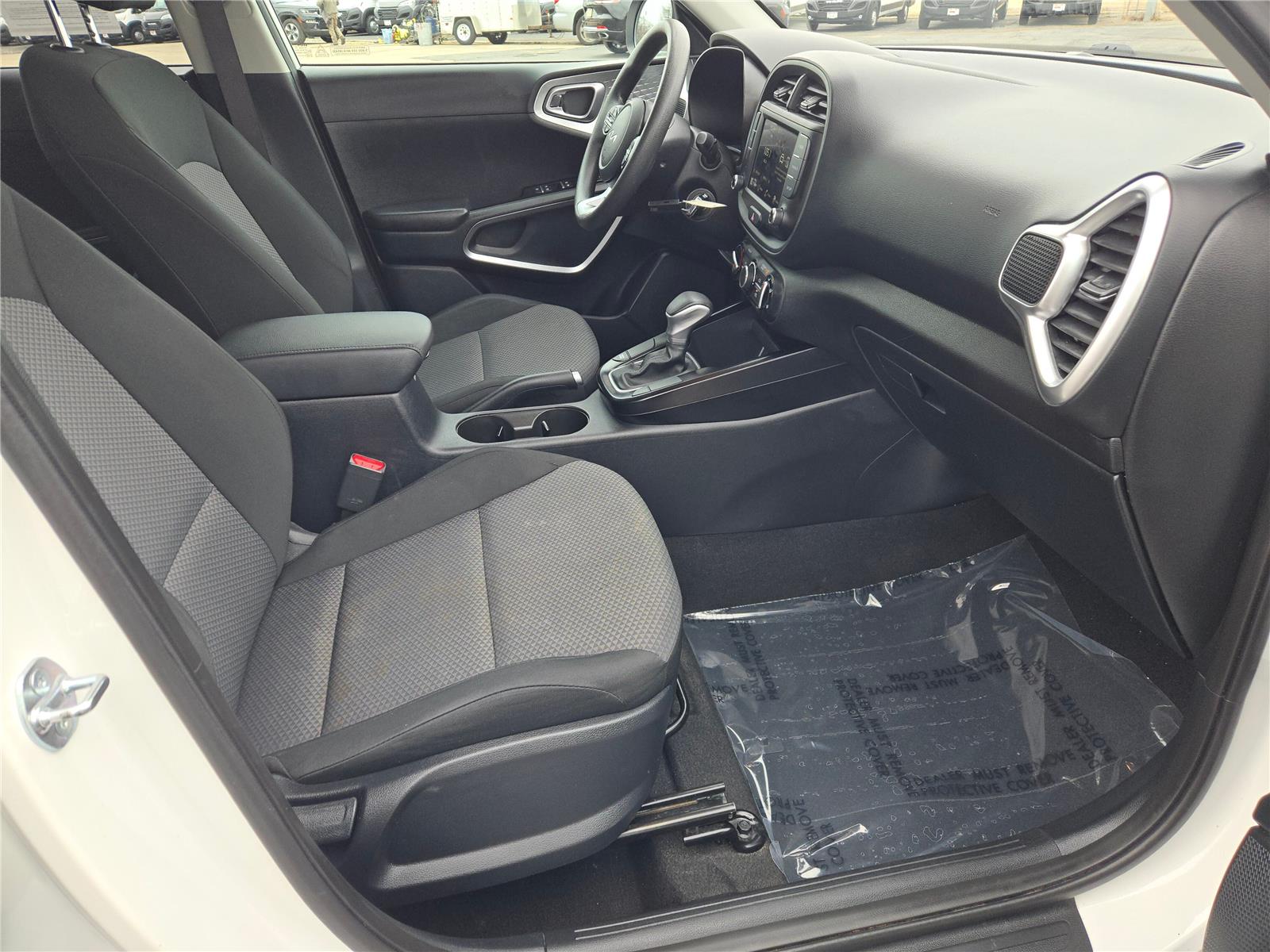 View vehicle photo 7