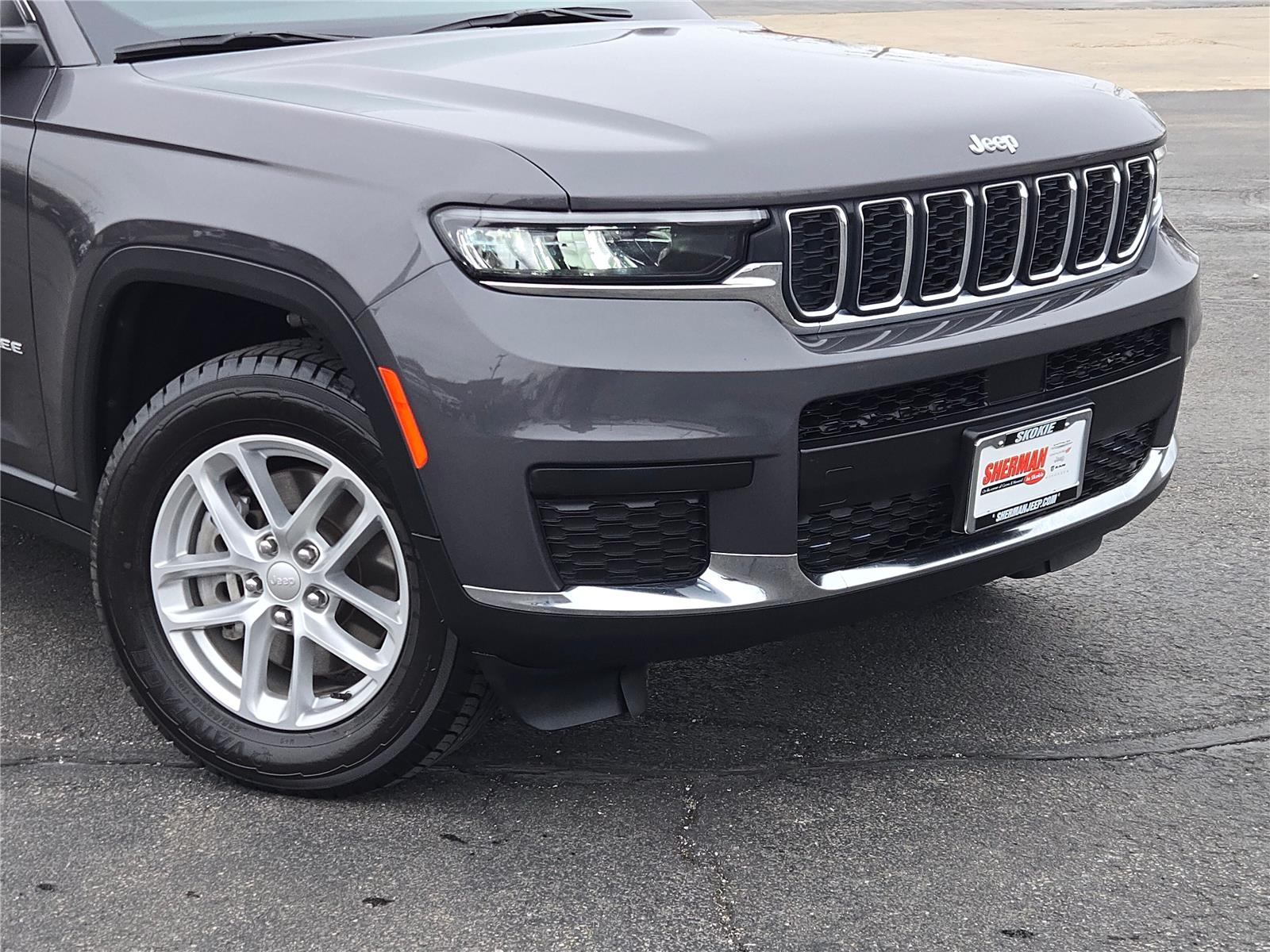 View vehicle photo 2