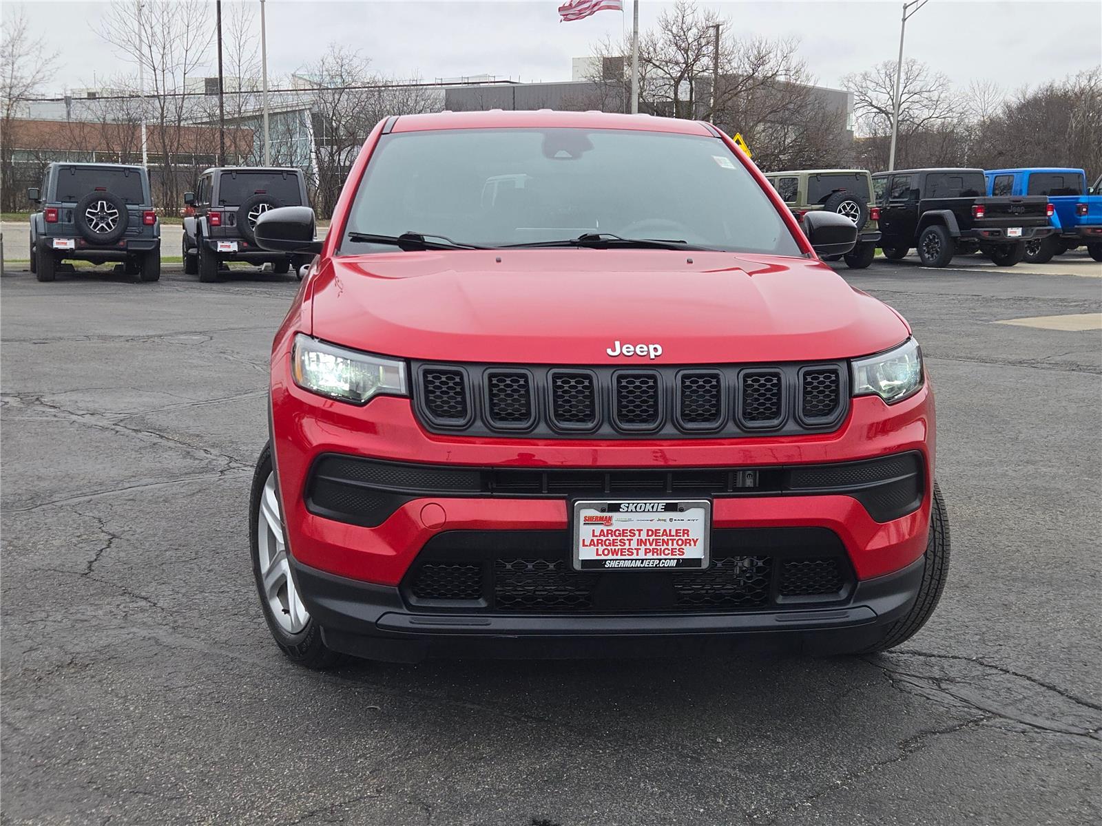 View vehicle photo 5