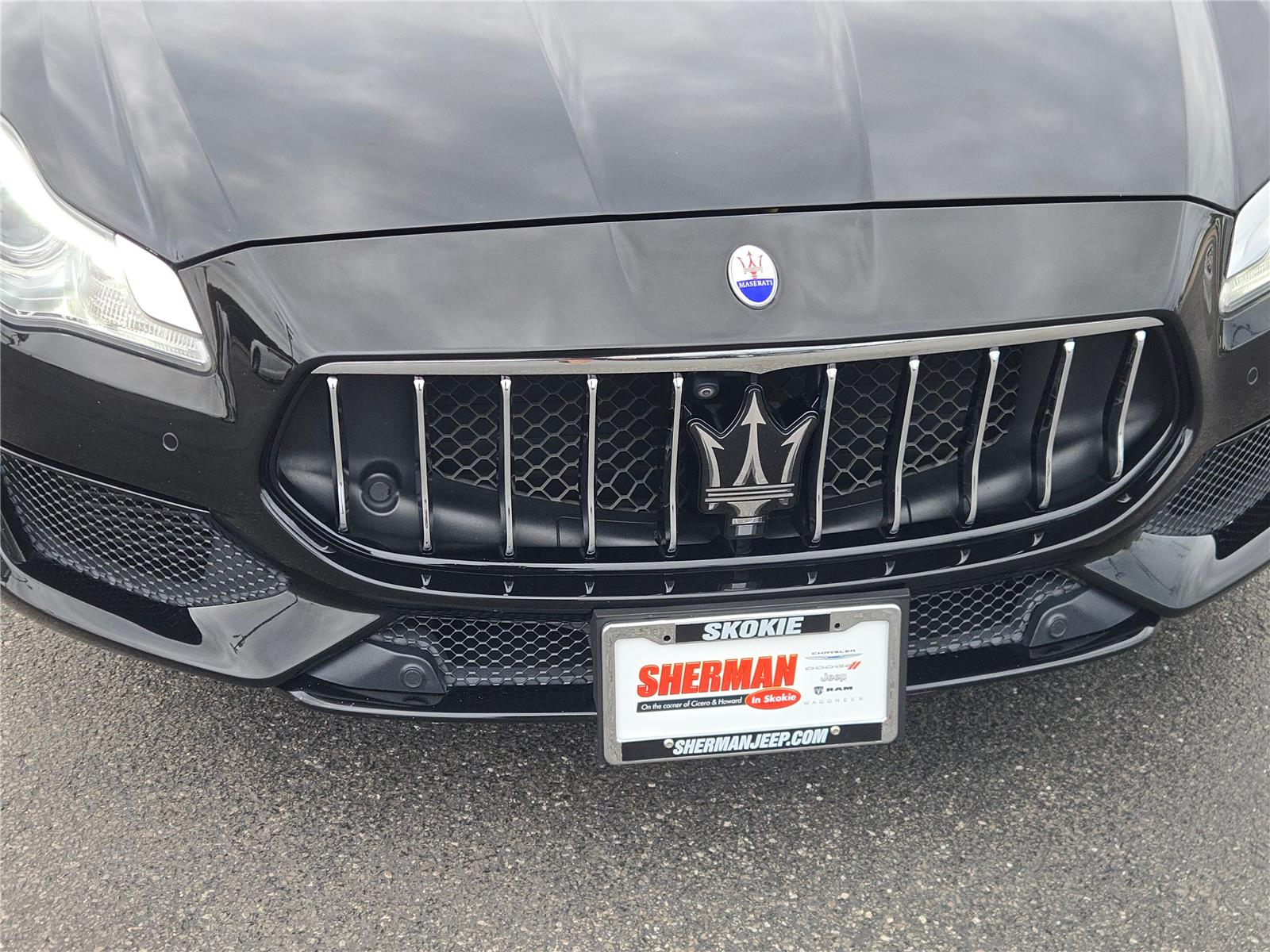 View vehicle photo 6