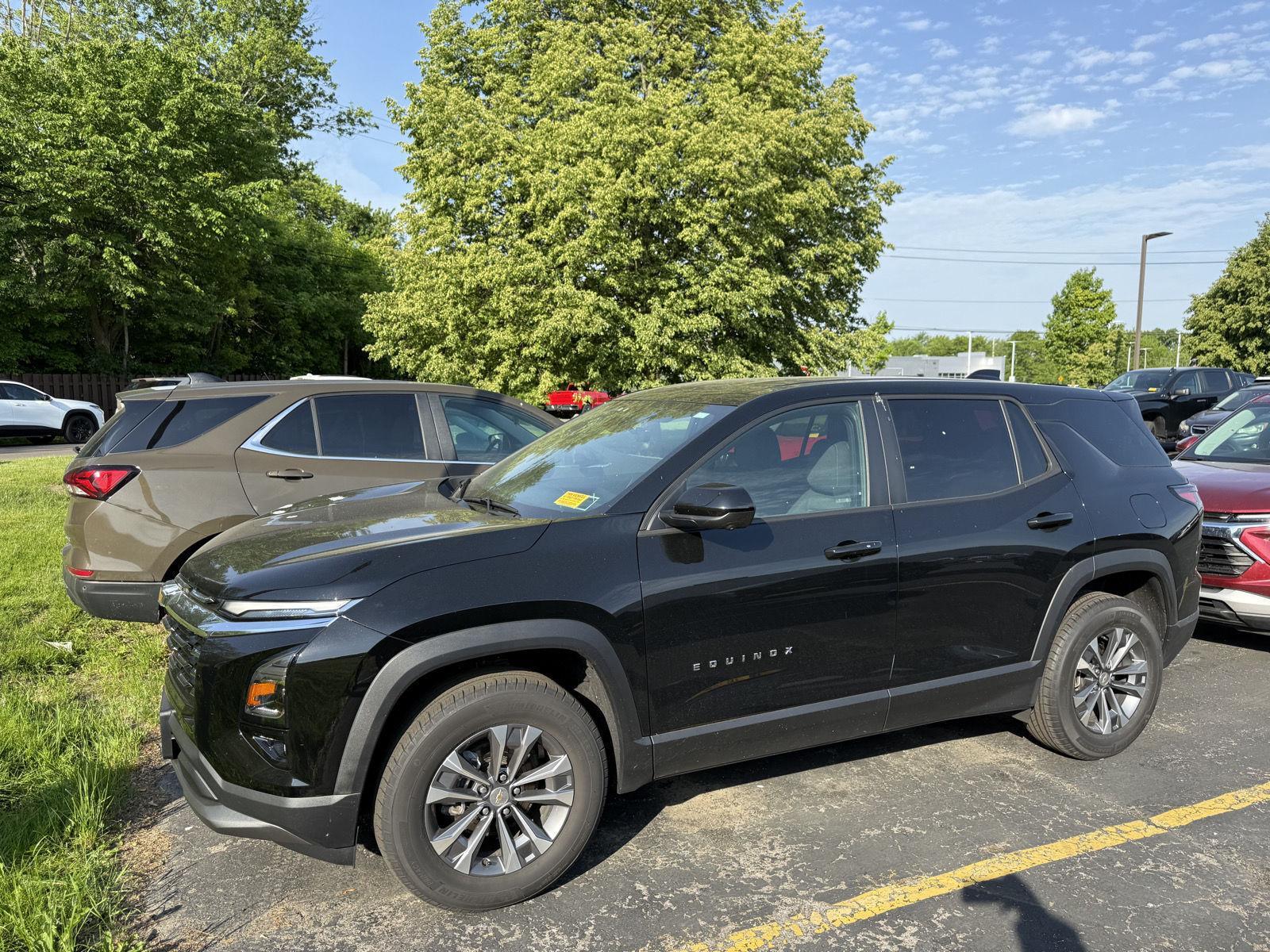 Used 2025 Mosaic Black Metallic Chevrolet AWD LT image 2