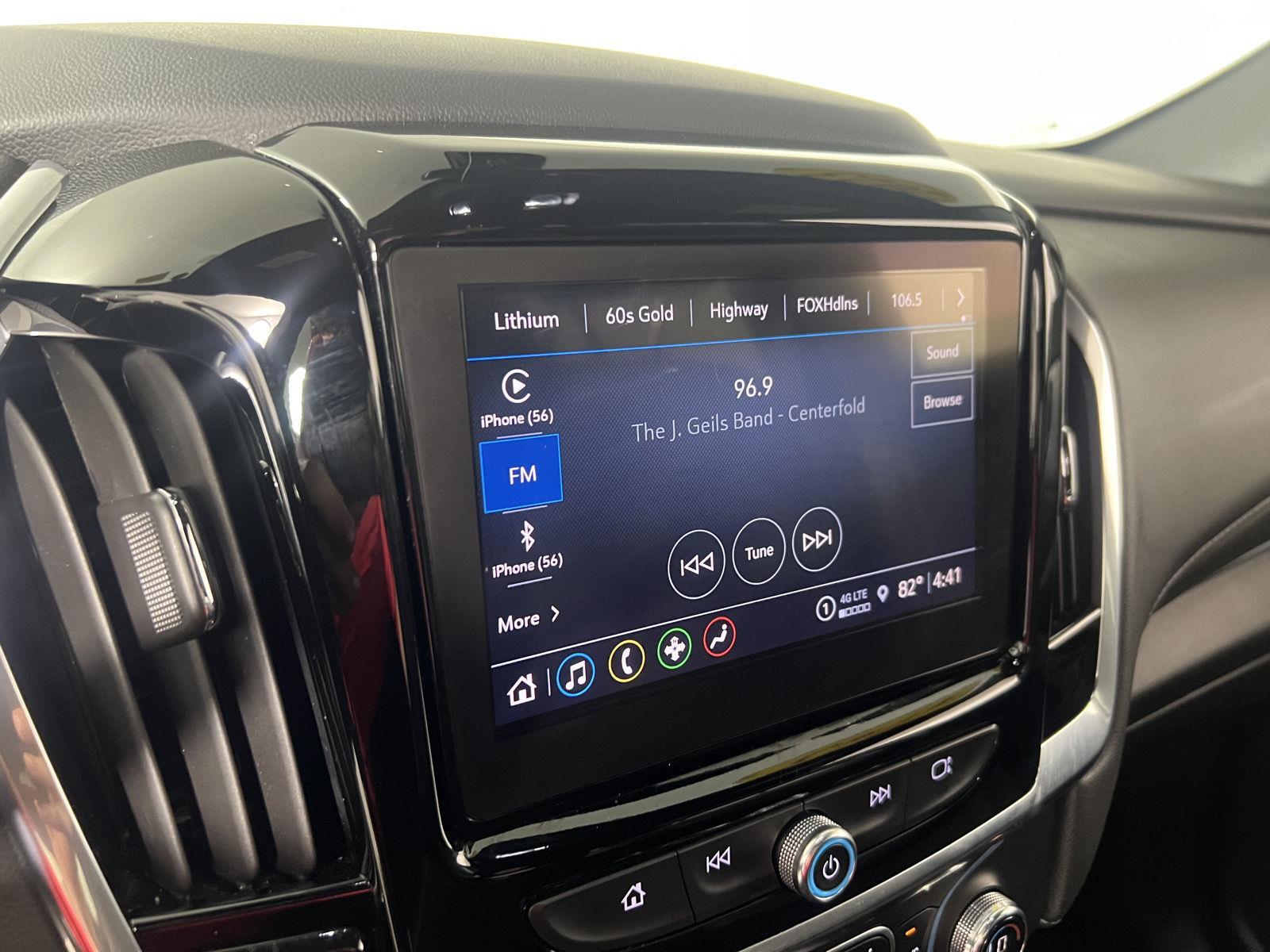 Used 2023 Silver Sage Chevrolet LT image 7