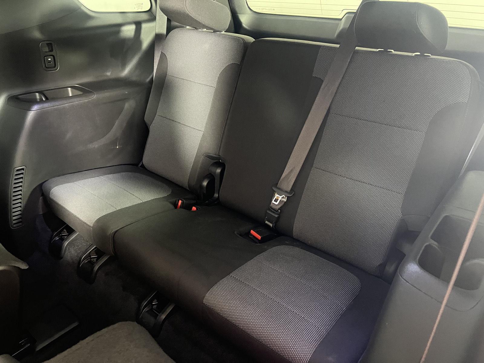 Used 2023 Silver Sage Chevrolet LT image 12