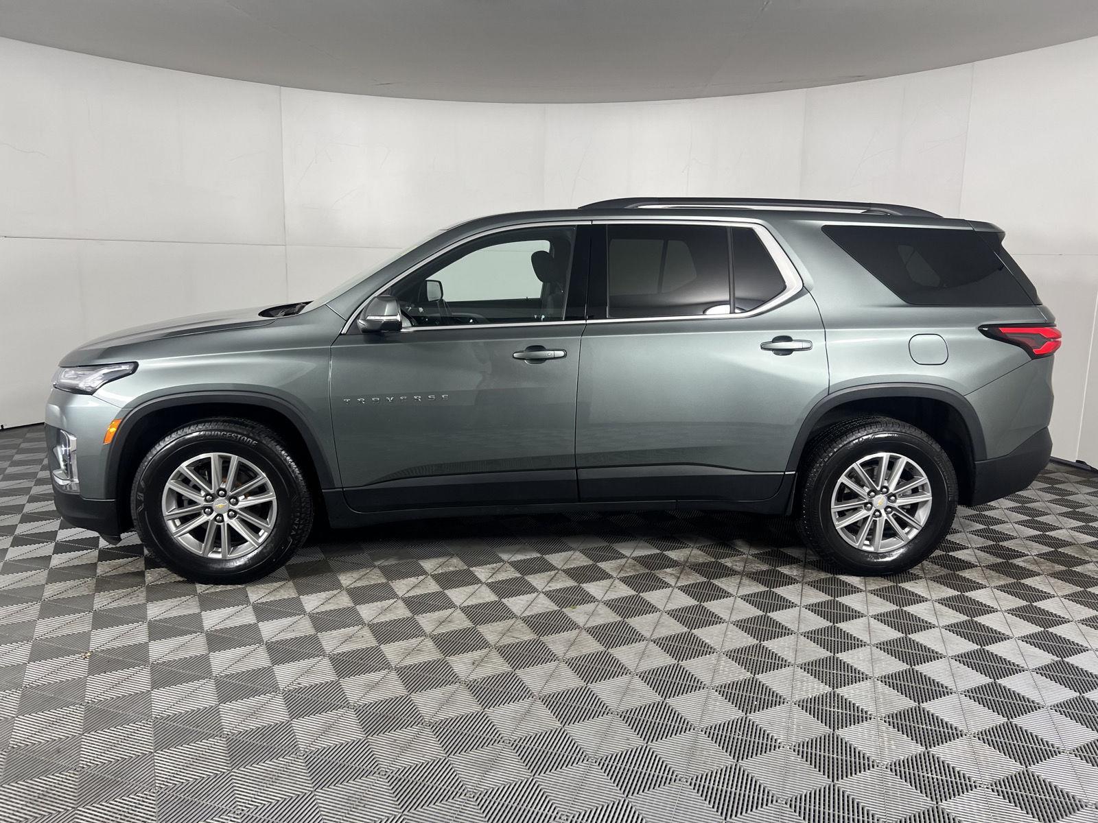 Used 2023 Silver Sage Chevrolet LT image 20