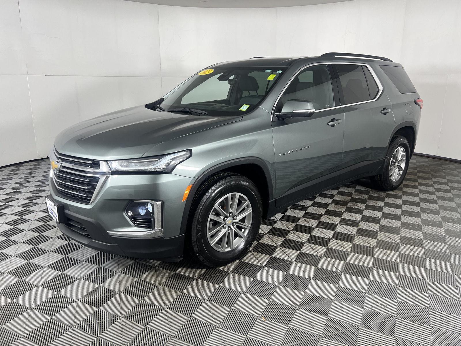Used 2023 Silver Sage Chevrolet LT image 21