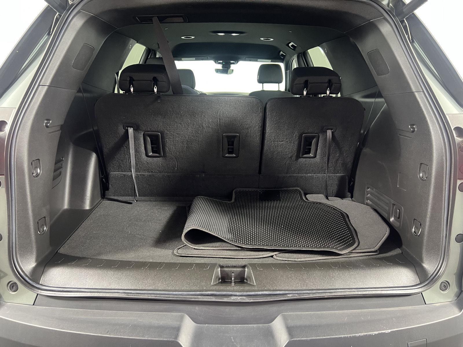 Used 2023 Silver Sage Chevrolet LT image 22