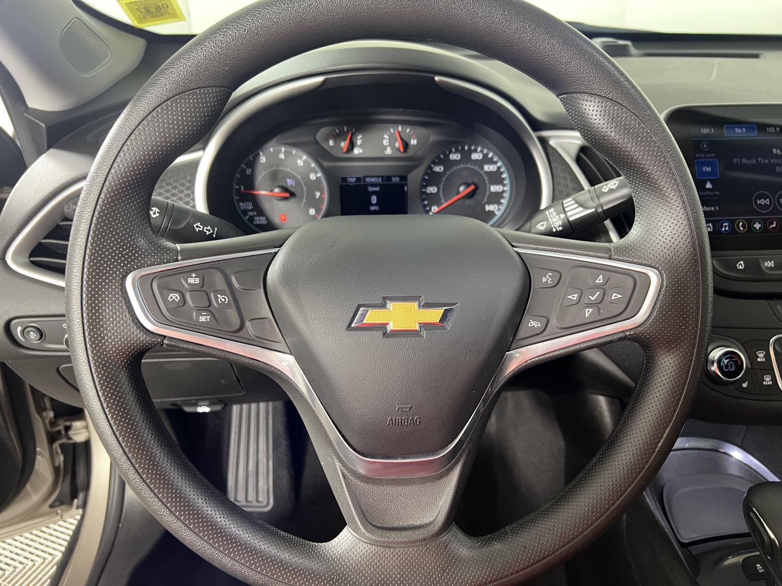 Used 2022 Mineral Gray Metallic Chevrolet LT image 21