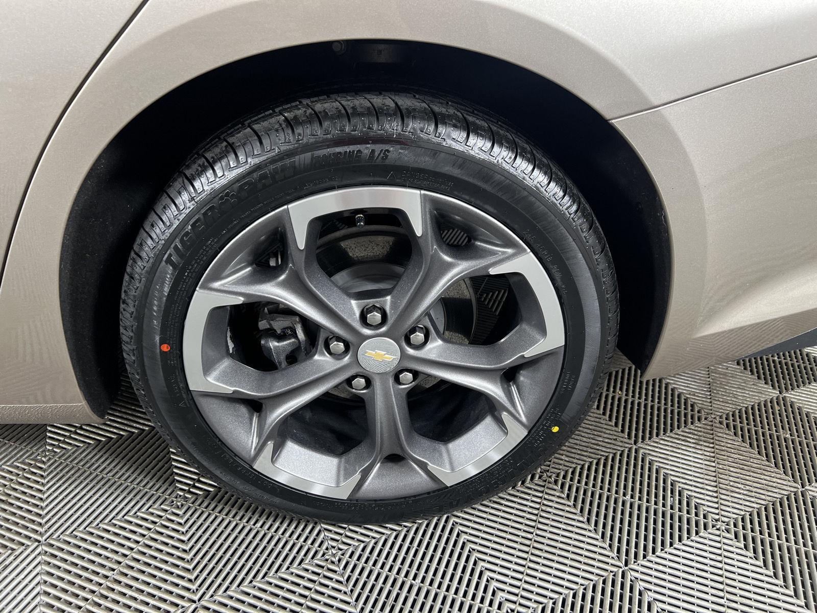Used 2022 Mineral Gray Metallic Chevrolet LT image 26