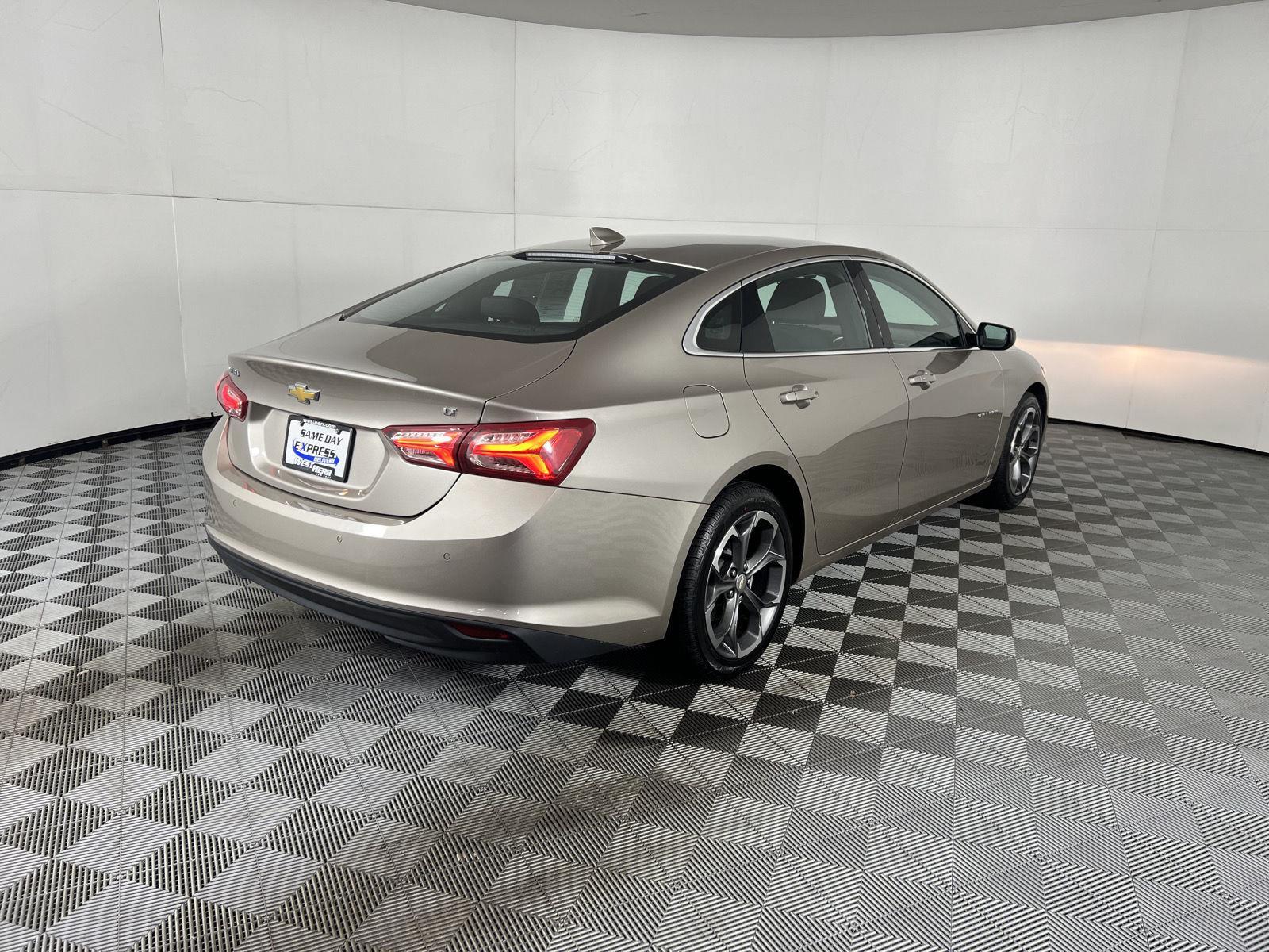 Used 2022 Mineral Gray Metallic Chevrolet LT image 33