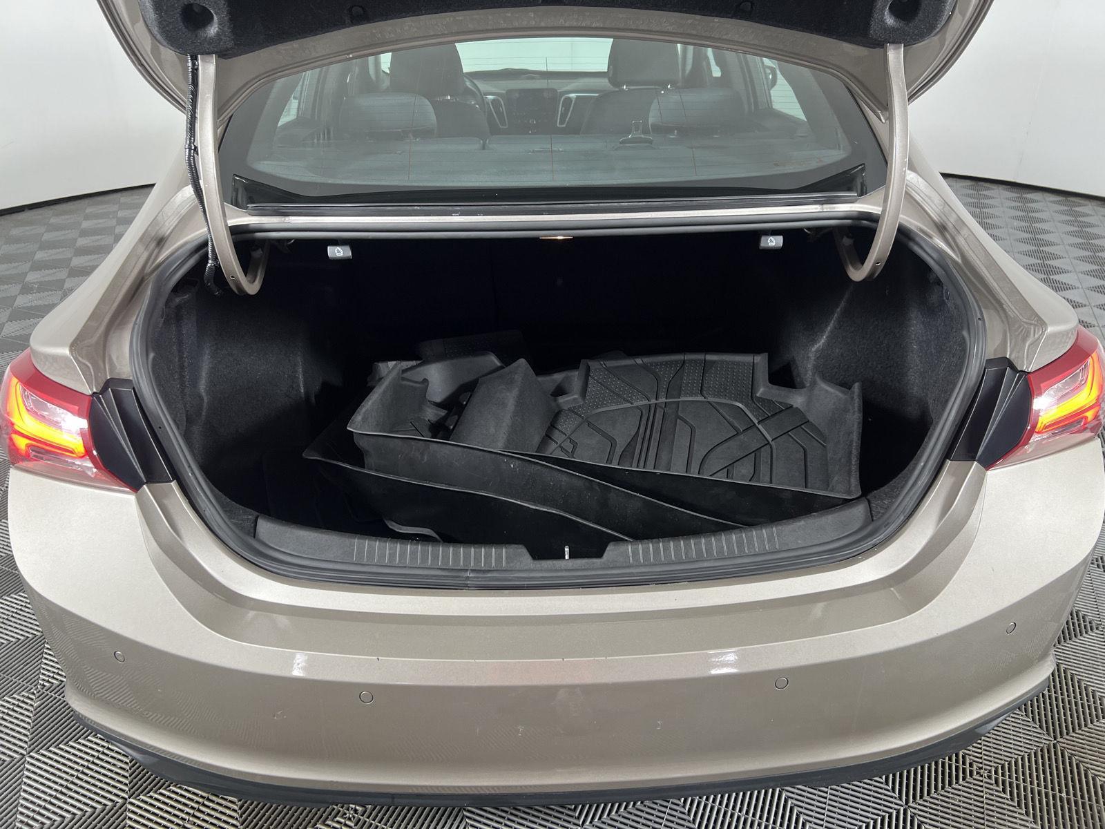 Used 2022 Mineral Gray Metallic Chevrolet LT image 34