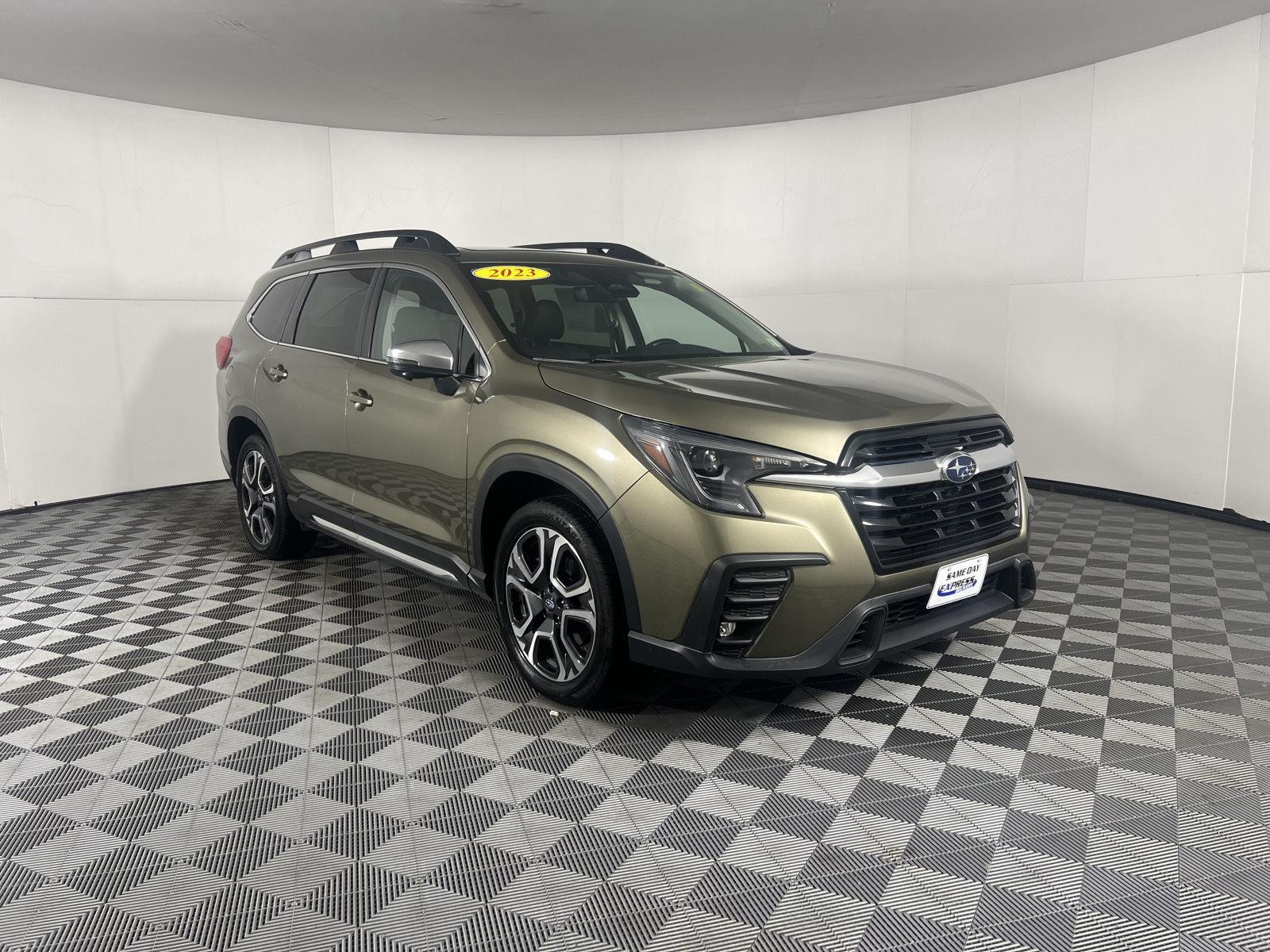 Used 2023 Autumn Green Metallic Subaru Limited image 36