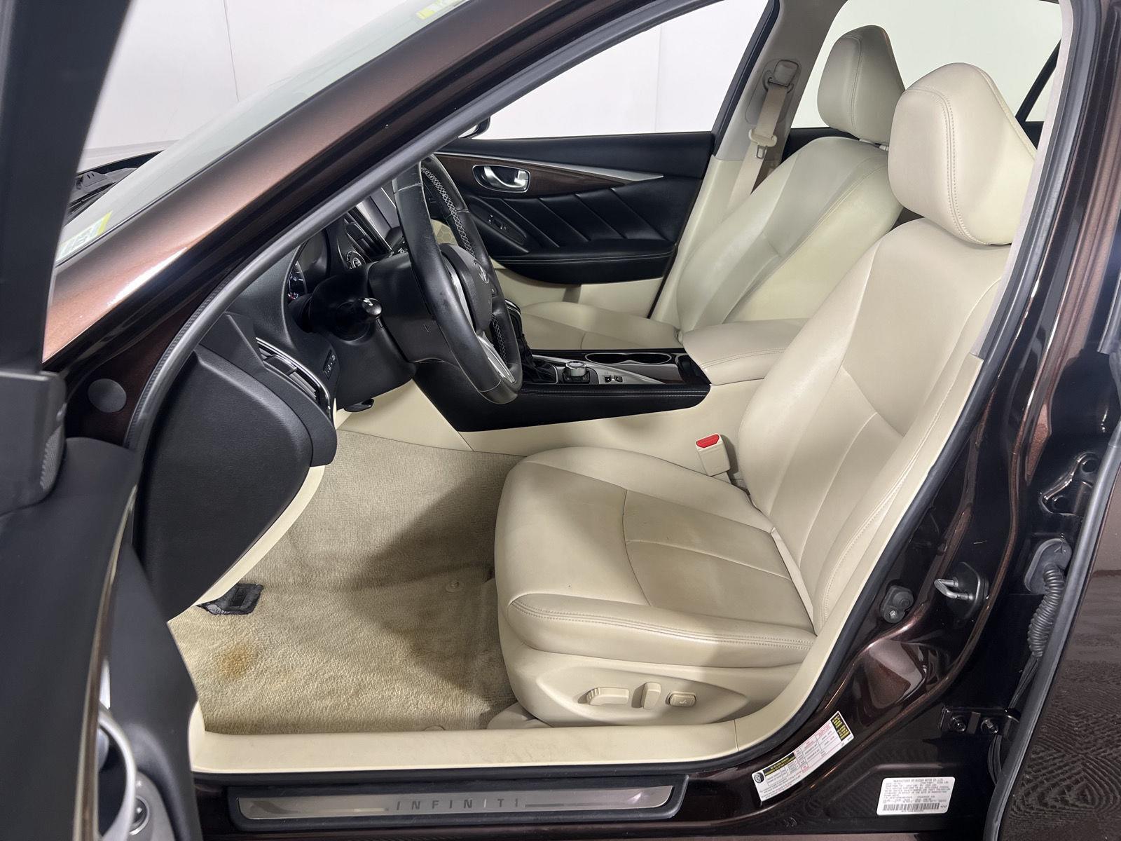 Used 2018 Mocha Almond INFINITI 3.0t LUXE image 12