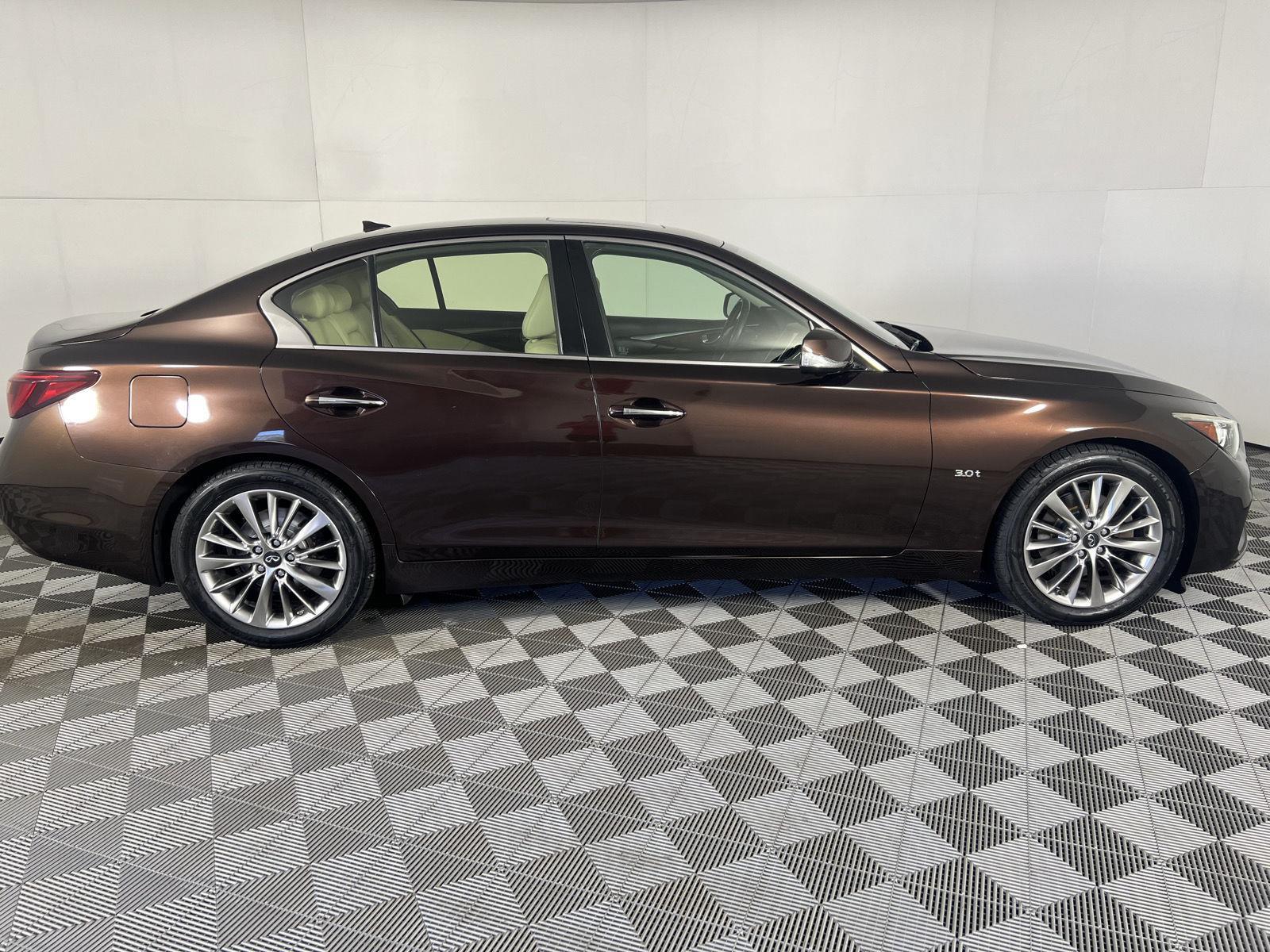 Used 2018 Mocha Almond INFINITI 3.0t LUXE image 20