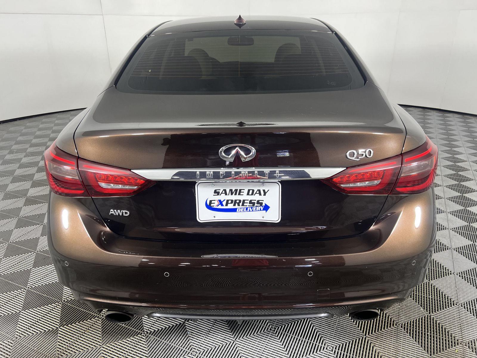 Used 2018 Mocha Almond INFINITI 3.0t LUXE image 22