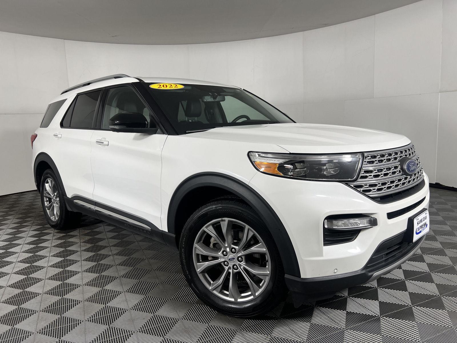 Used 2022 White Metallic Ford Limited image 40