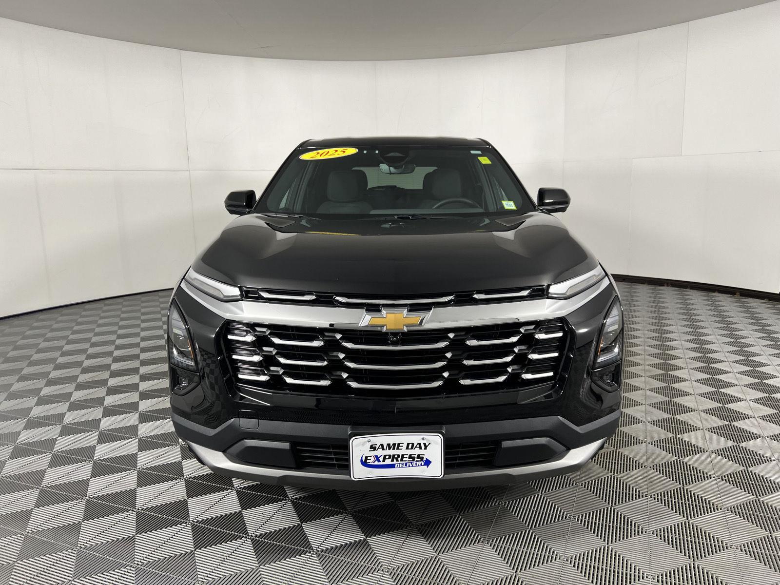 Used 2025 Mosaic Black Metallic Chevrolet AWD LT image 30
