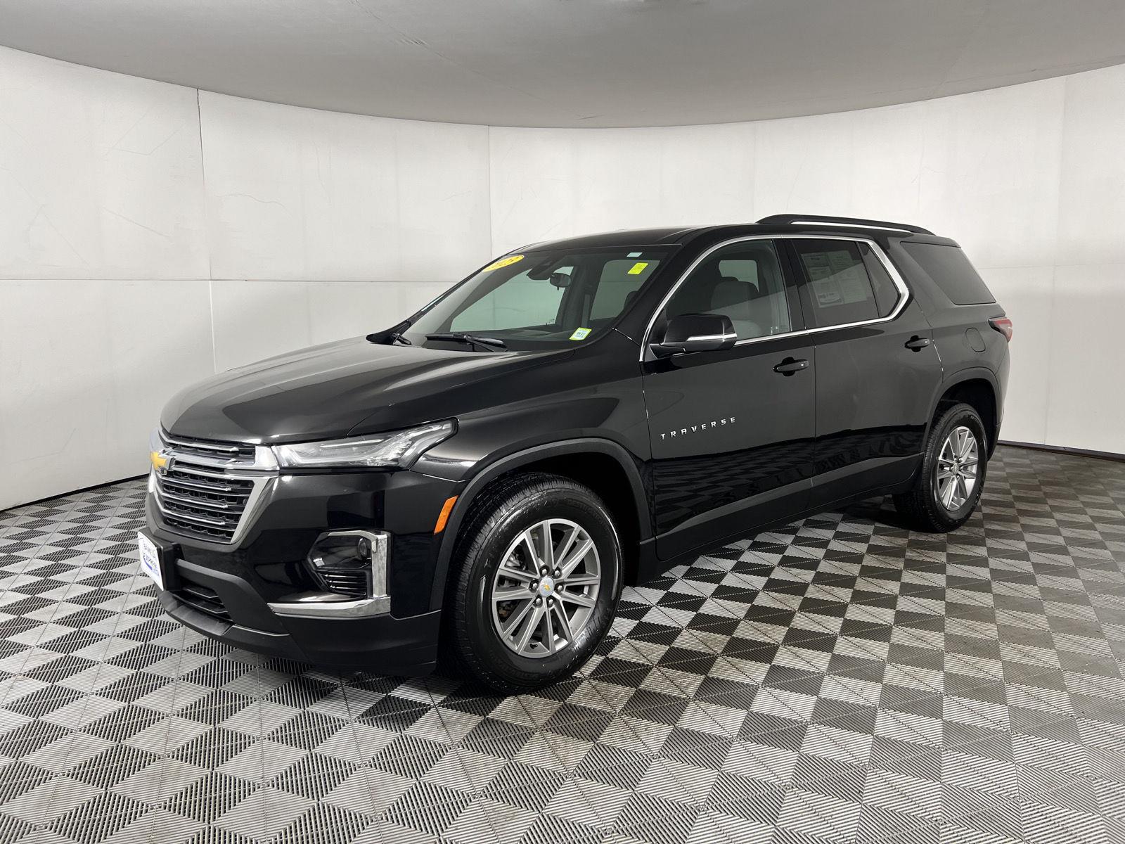 Used 2023 Mosaic Black Metallic Chevrolet LT Cloth image 17