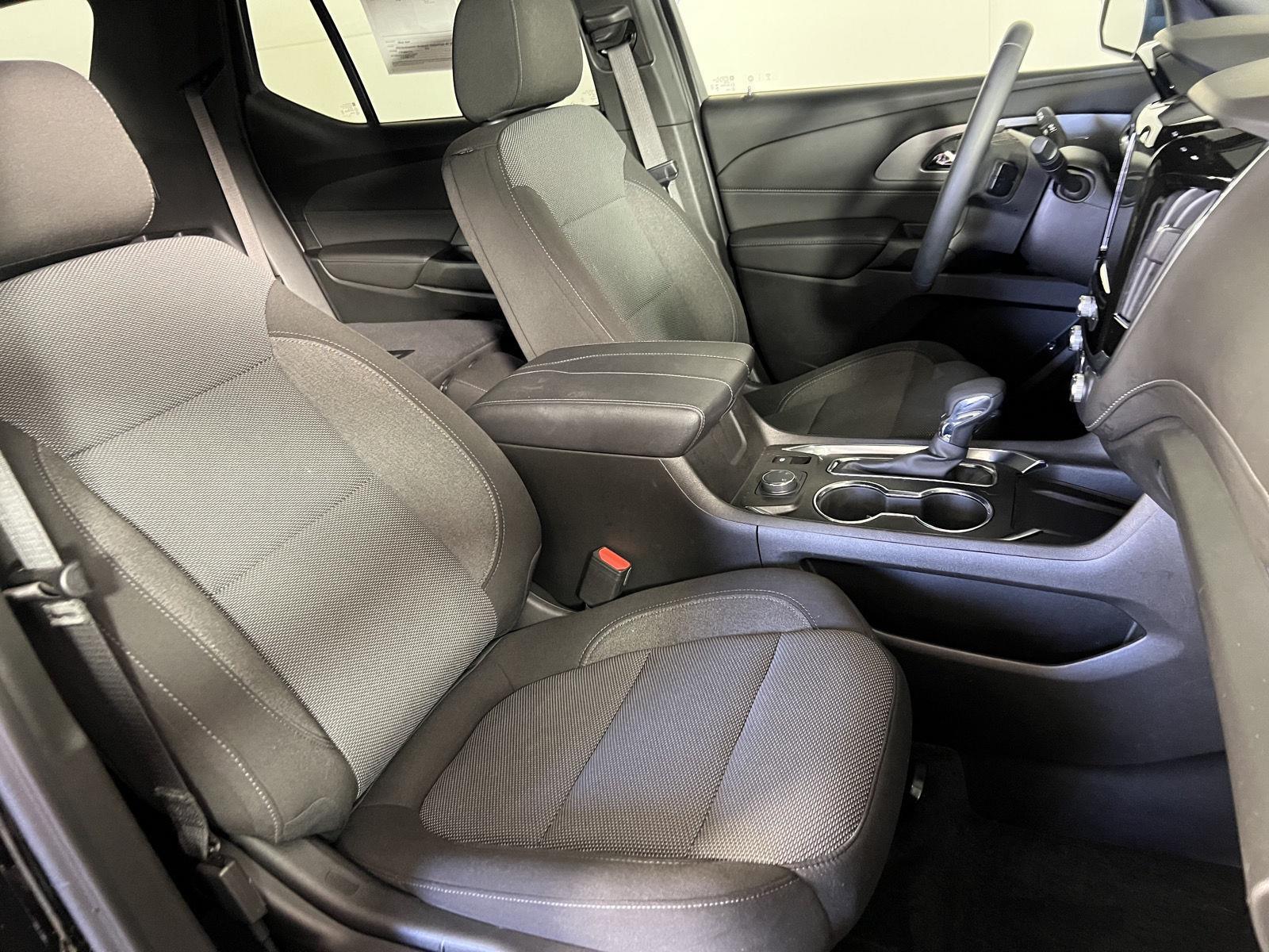 Used 2023 Mosaic Black Metallic Chevrolet LT Cloth image 21