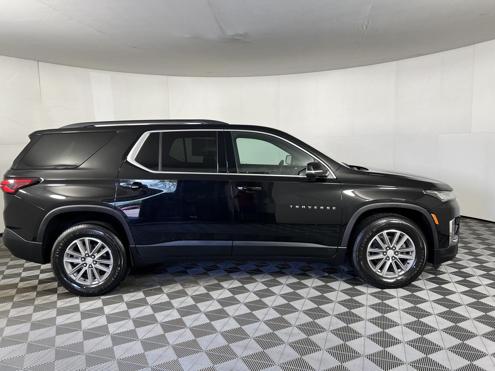 Used 2023 Mosaic Black Metallic Chevrolet LT Cloth image 22