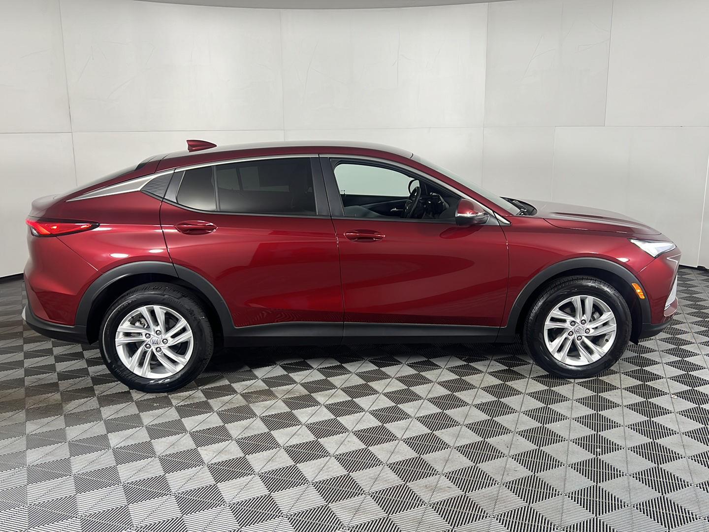 Used 2024 Cinnabar Metallic Buick Preferred image 3