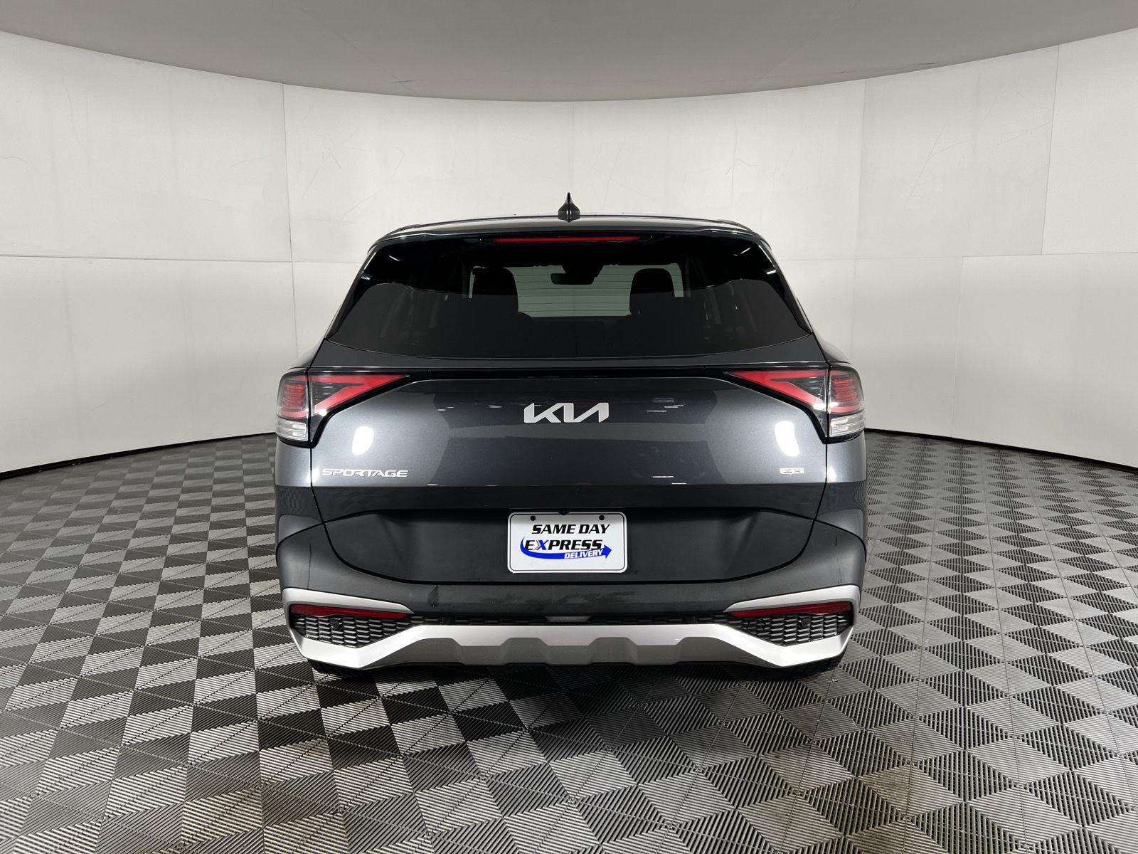 Used 2024 Gravity Gray Kia LX image 36