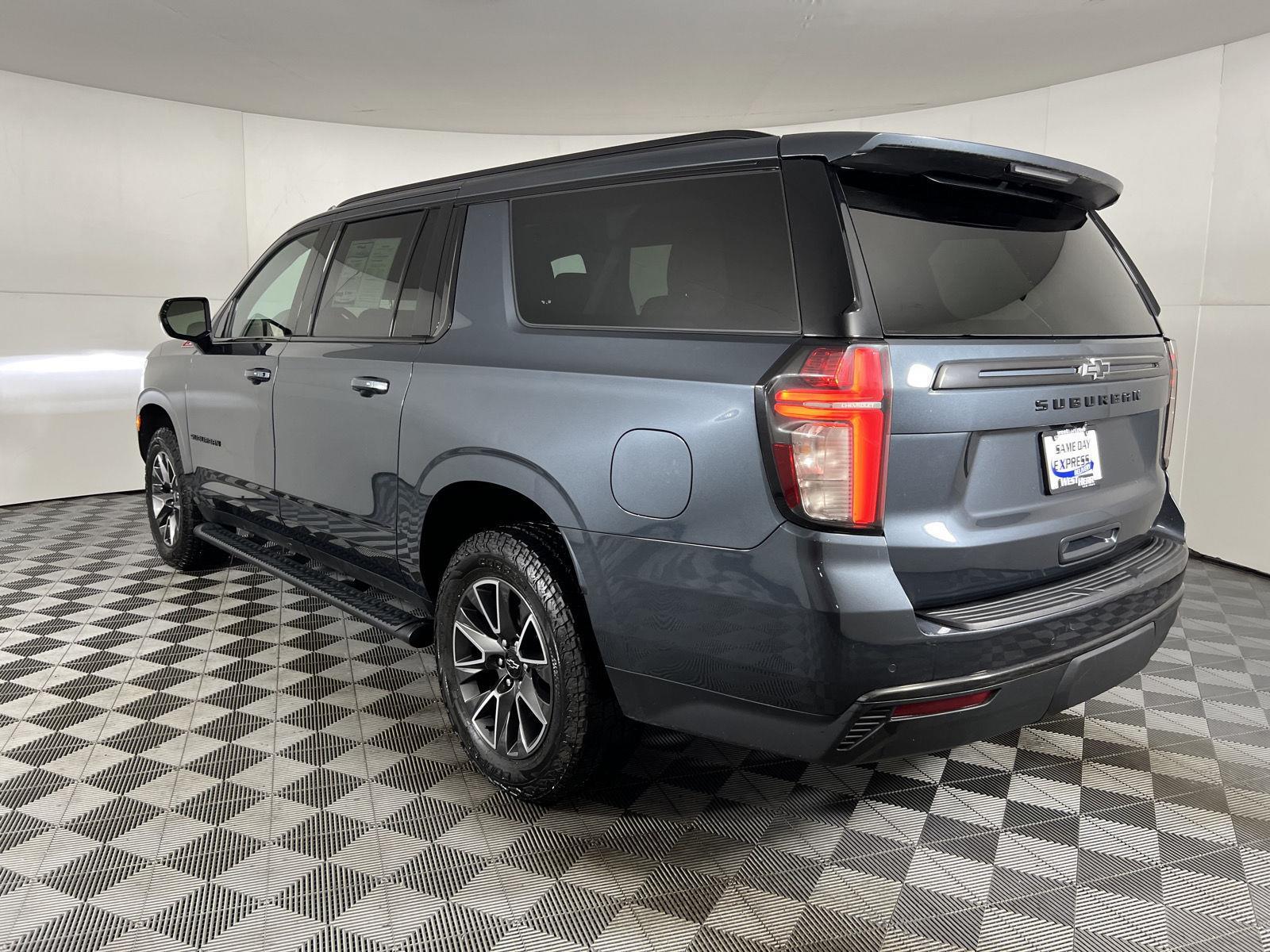 Used 2024 Gravity Gray Kia LX image 12