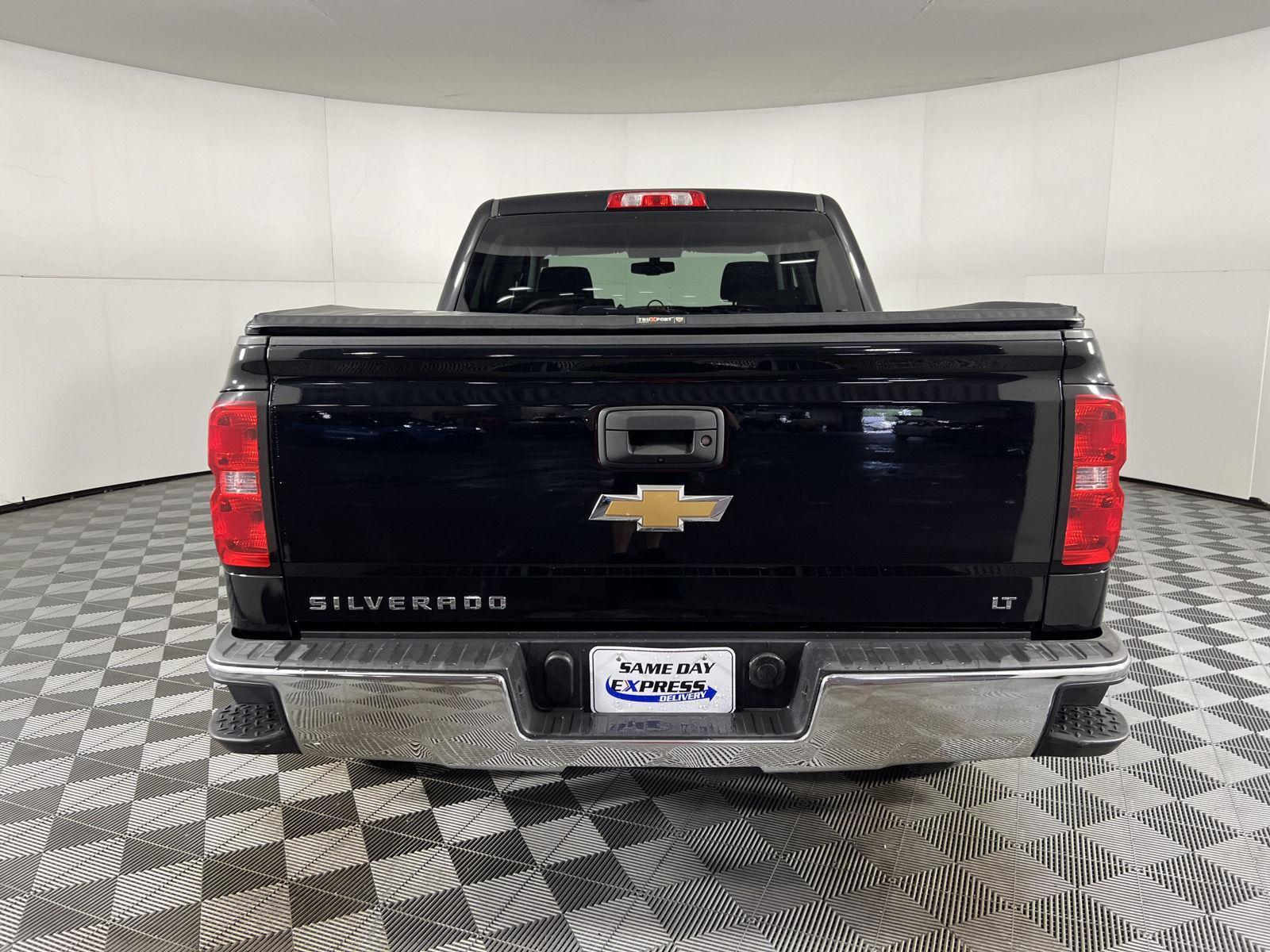 Used 2018 Black Chevrolet LT image 20