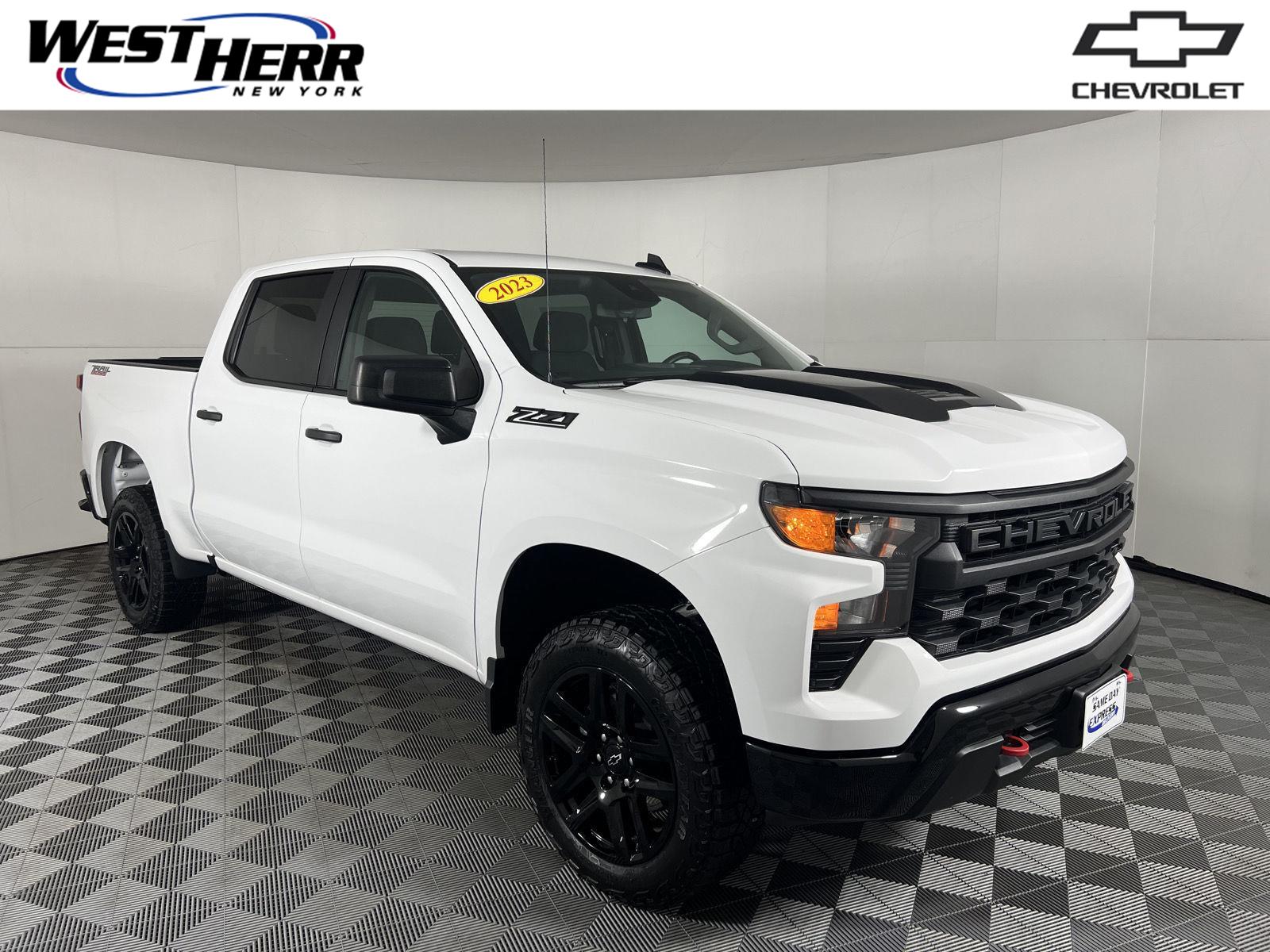 2023 Chevrolet Silverado 1500 Custom Trail Boss Crew Cab 4WD