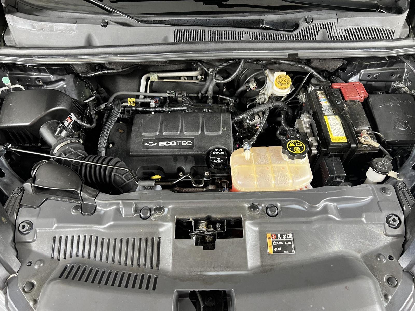 Used 2016 Cyber Gray Metallic Chevrolet LT image 20