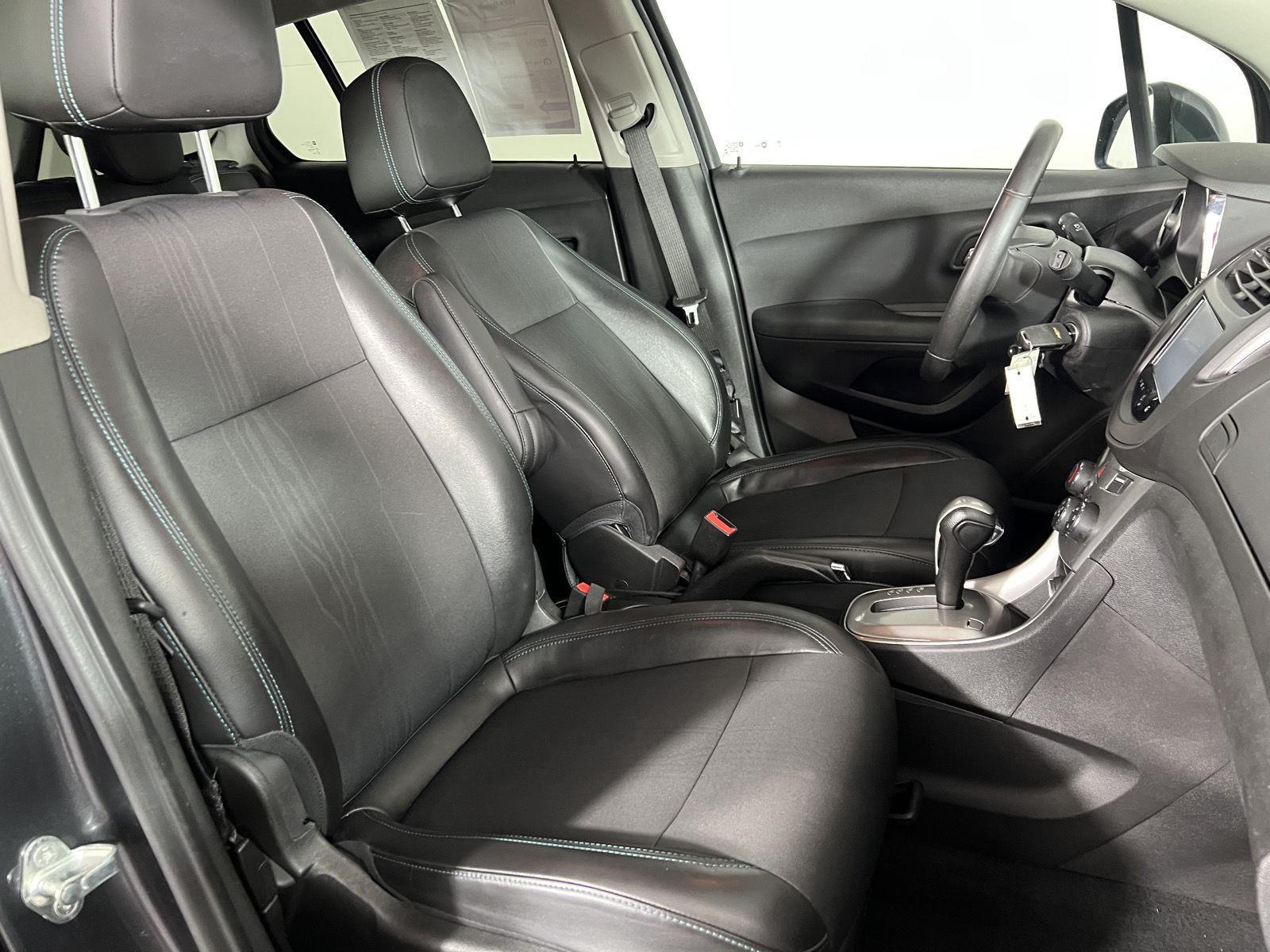 Used 2016 Cyber Gray Metallic Chevrolet LT image 23
