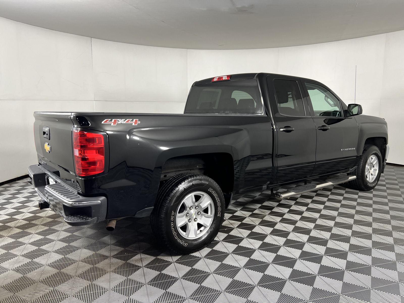 Used 2017 Black Chevrolet LT image 20