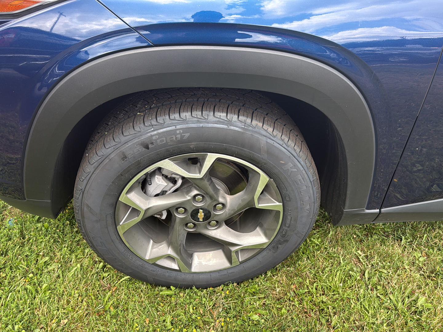 Used 2024 Blue Glow Metallic Chevrolet LT image 8
