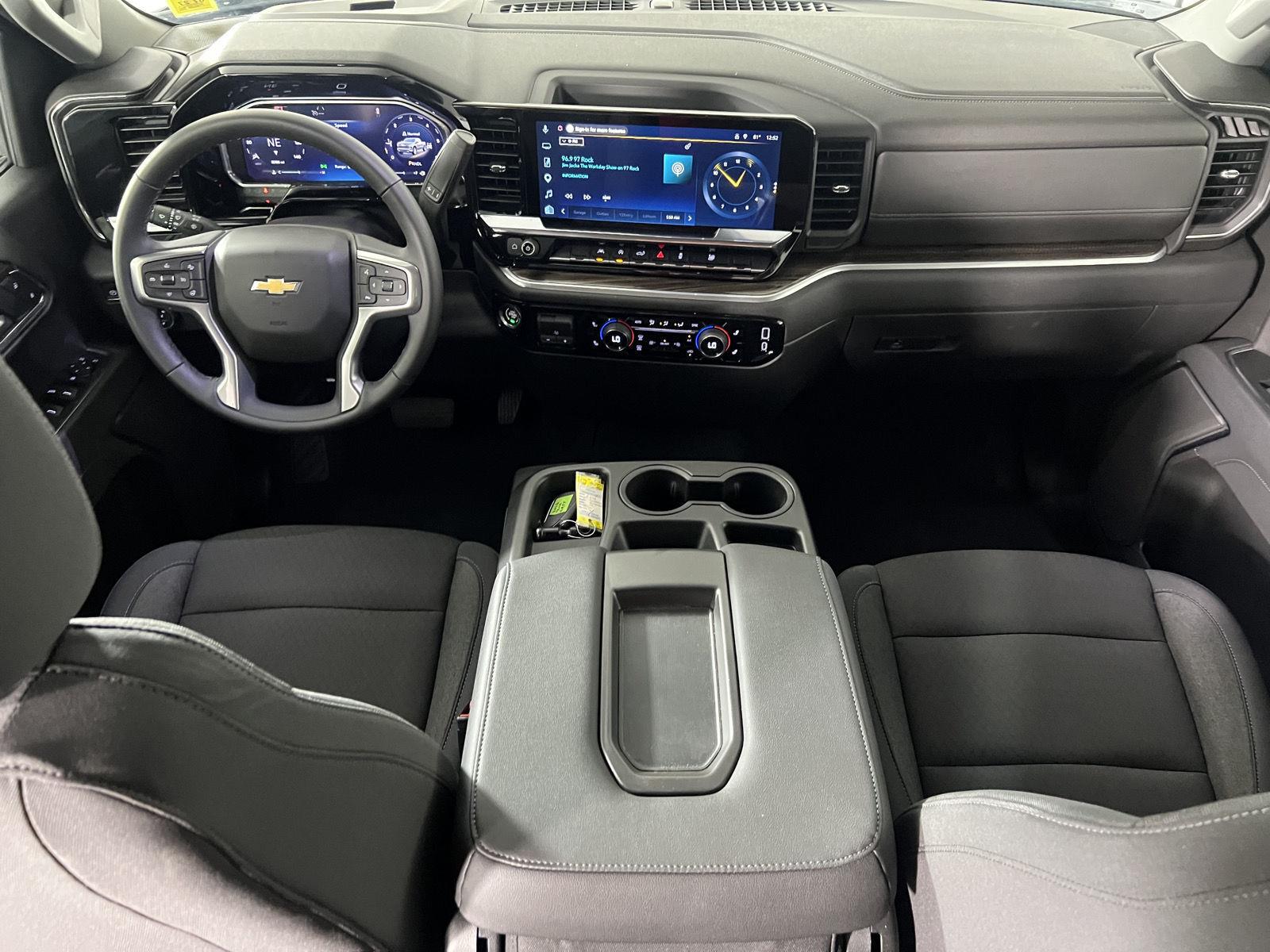 Used 2026 Cypress Gray Chevrolet LT image 18