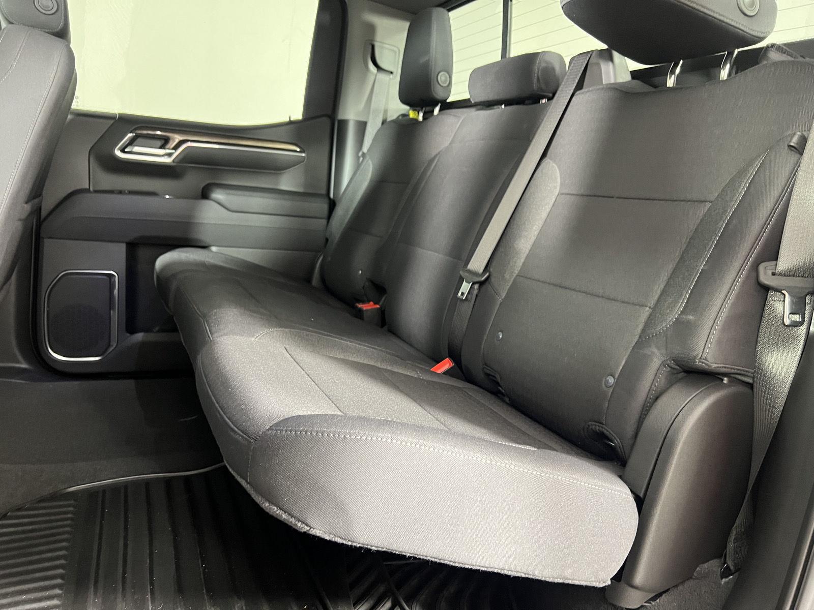 Used 2026 Cypress Gray Chevrolet LT image 19