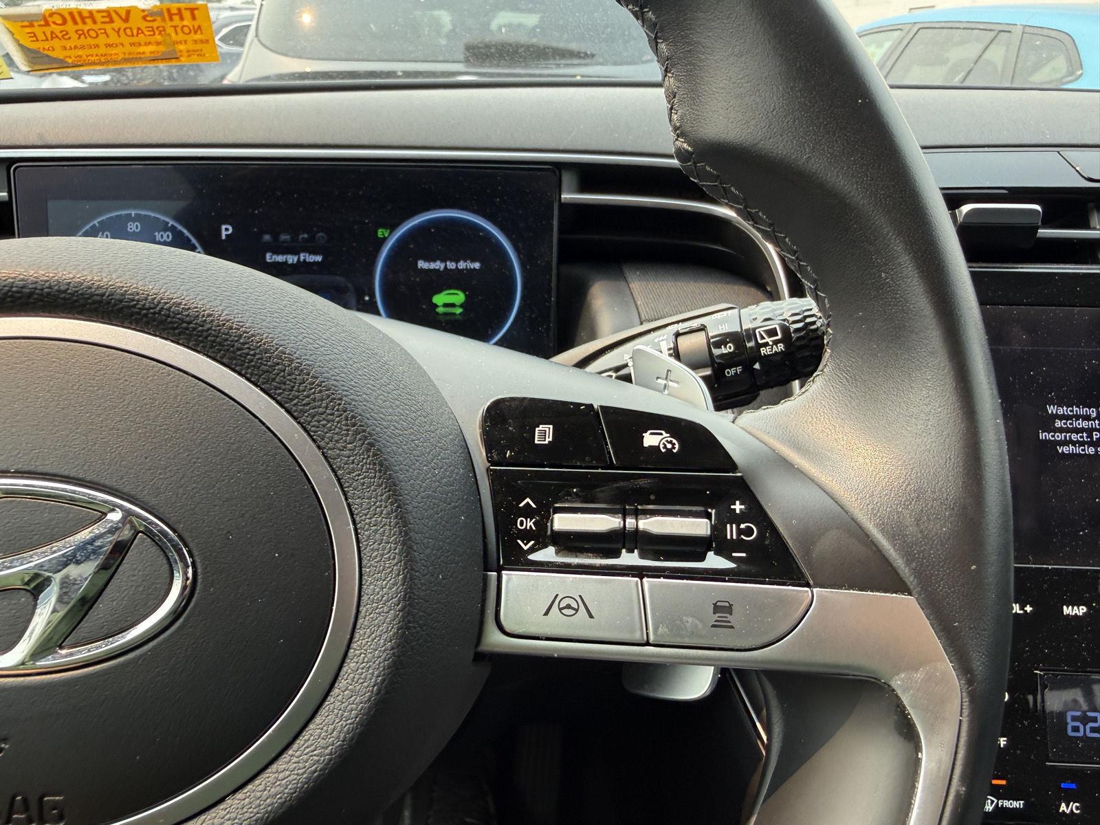 Used 2024 Amazon Gray Hyundai SEL Convenience image 14